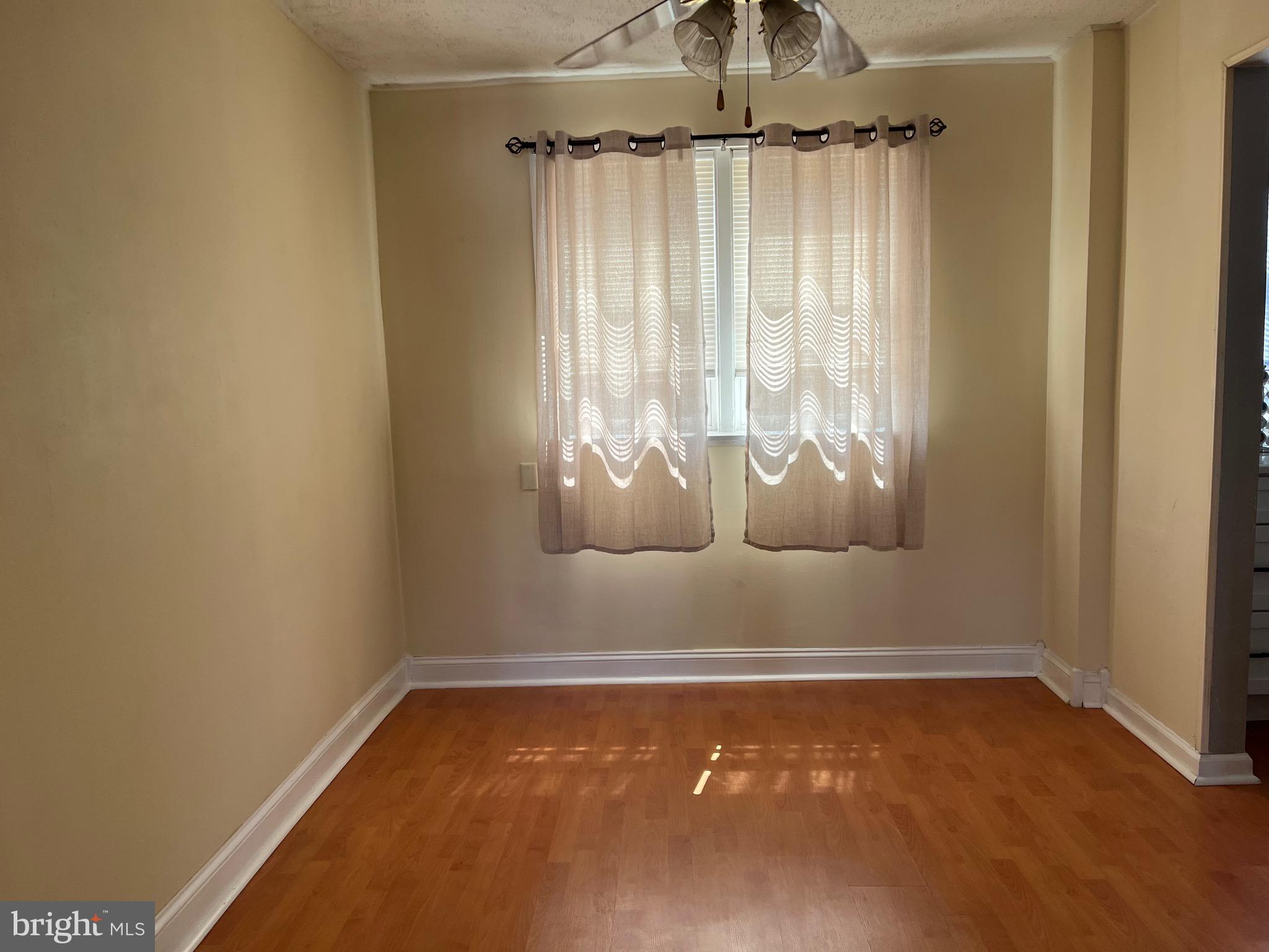 HOLMESBURG - Residential
