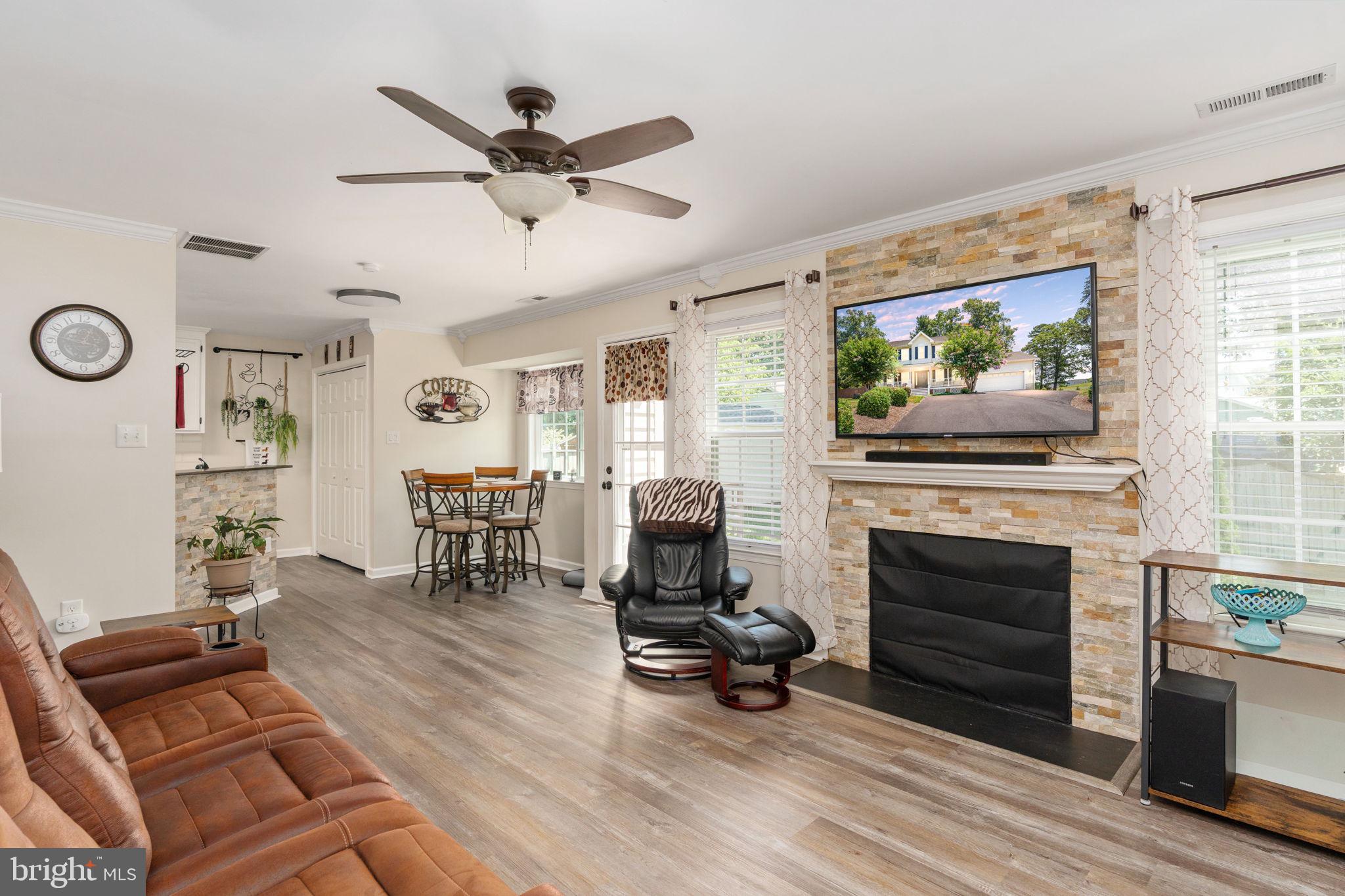OAK TERRACE - Residential