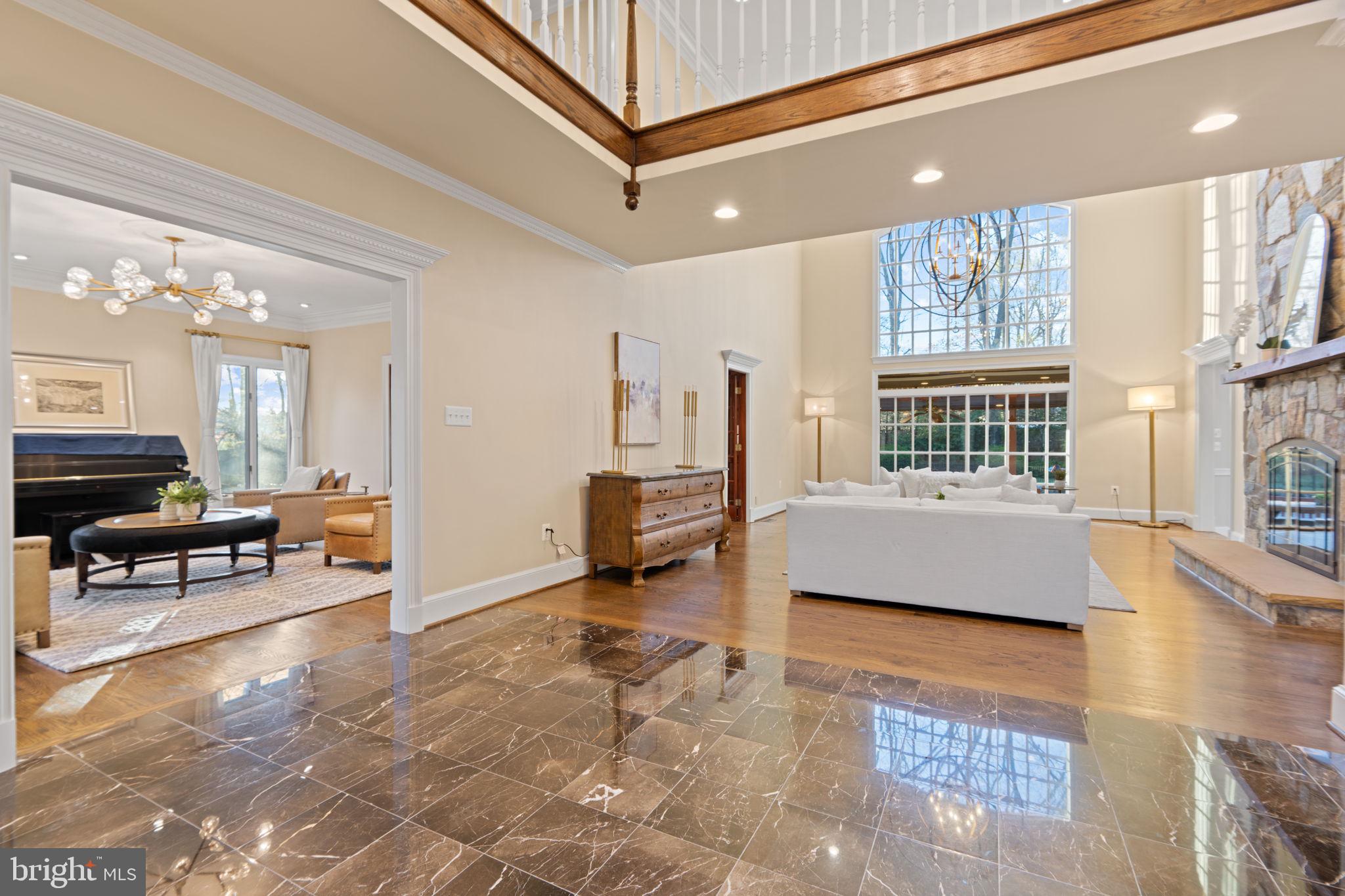 SUMMERWOOD - Residential