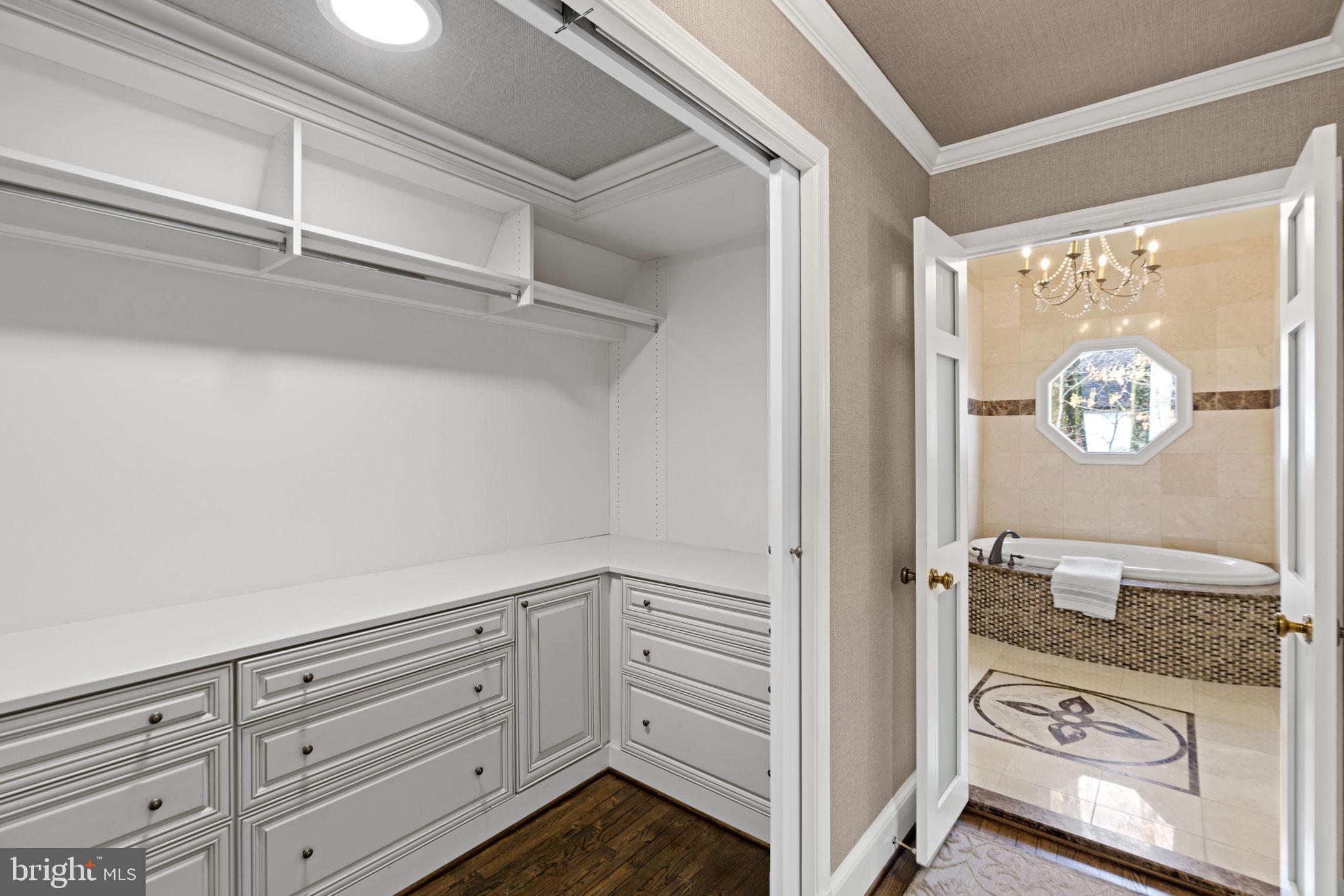 SUMMERWOOD - Residential