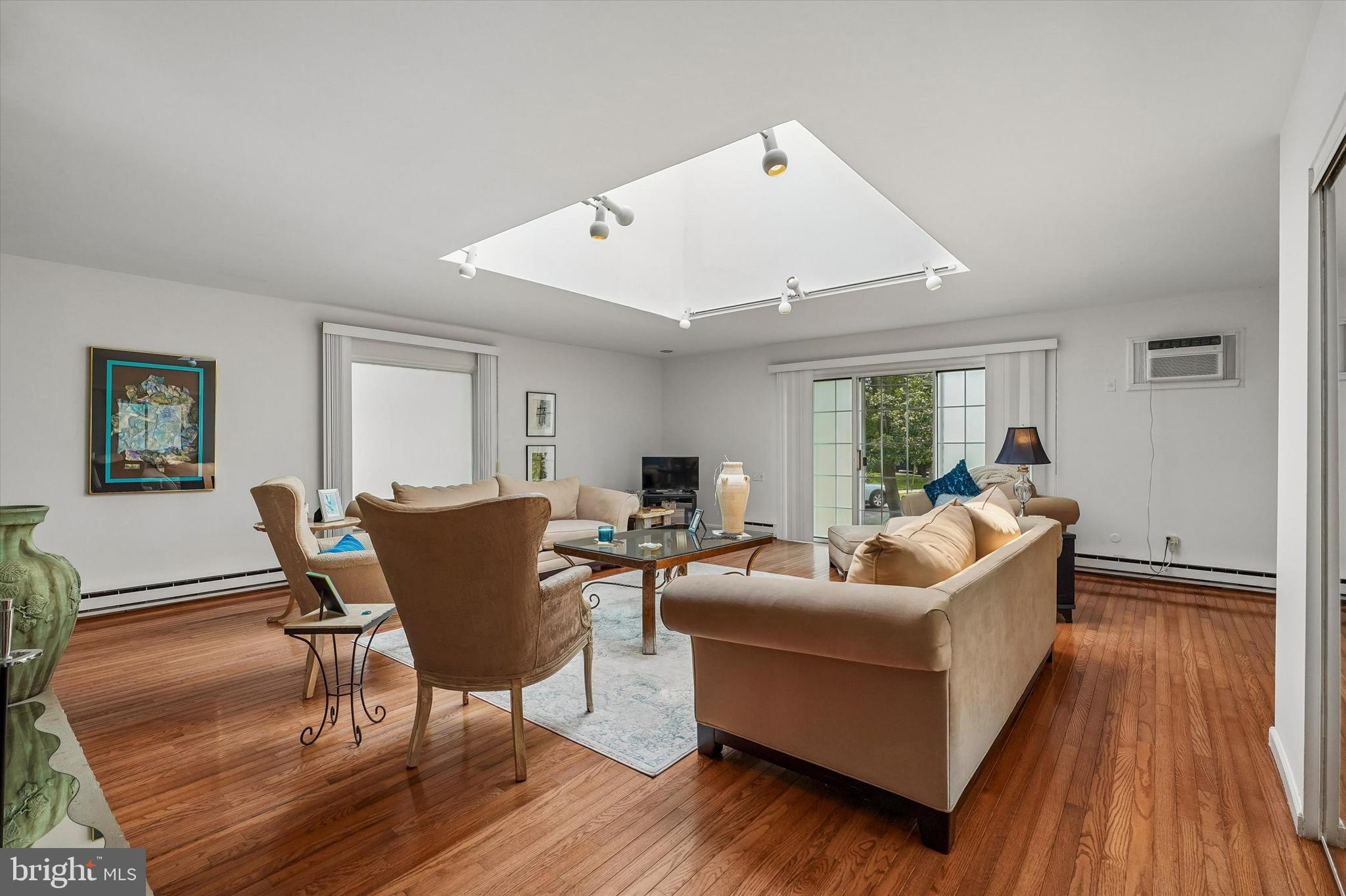 PADDOCK FARM - Residential