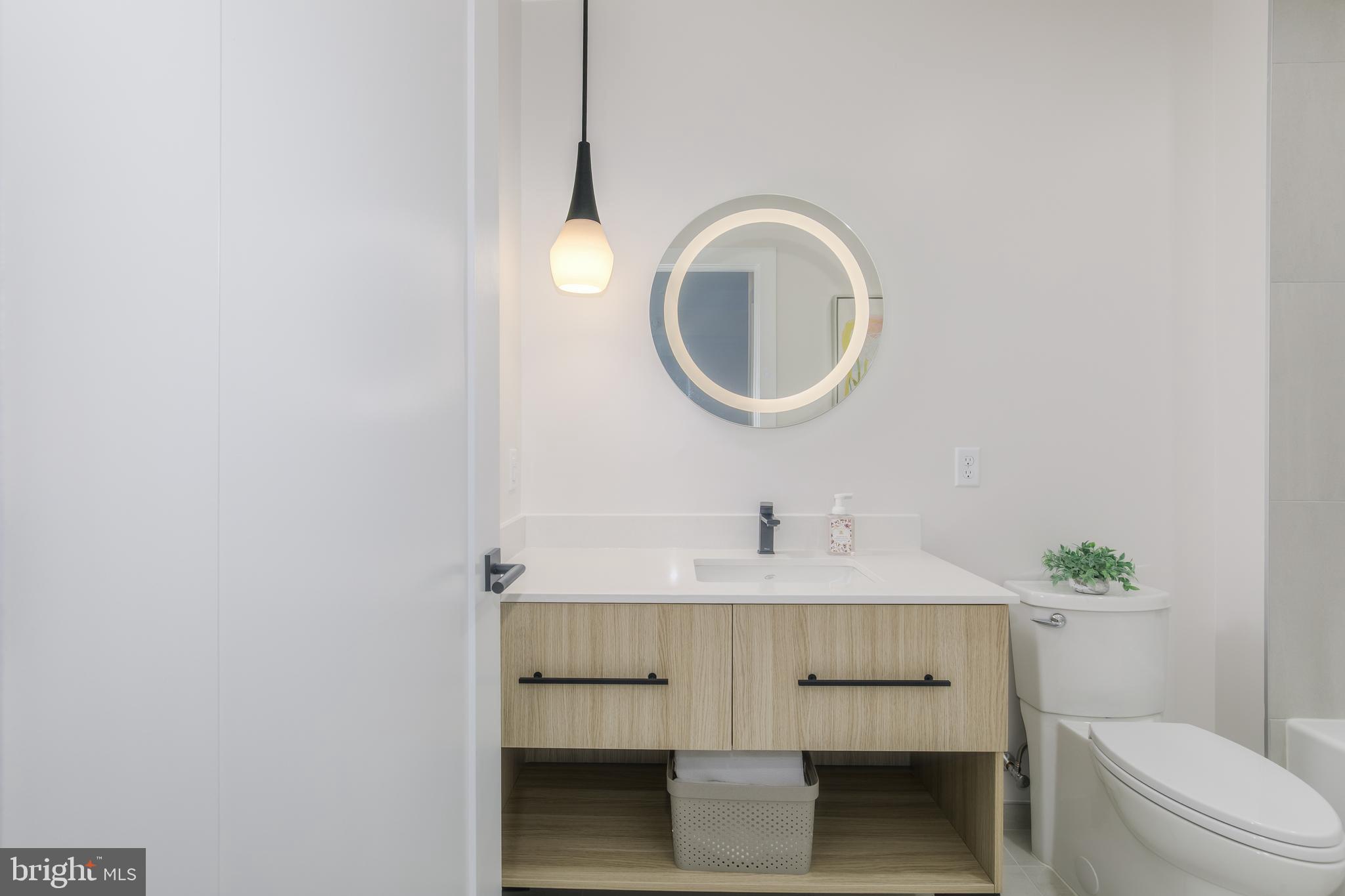 FALLS CHURCH CITY - Residential