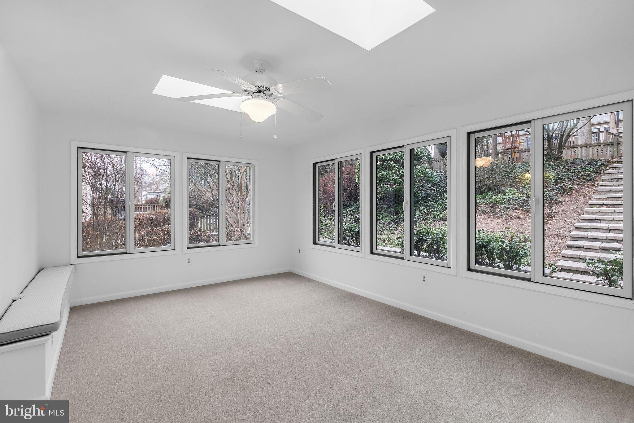 LONG BRANCH - Residential