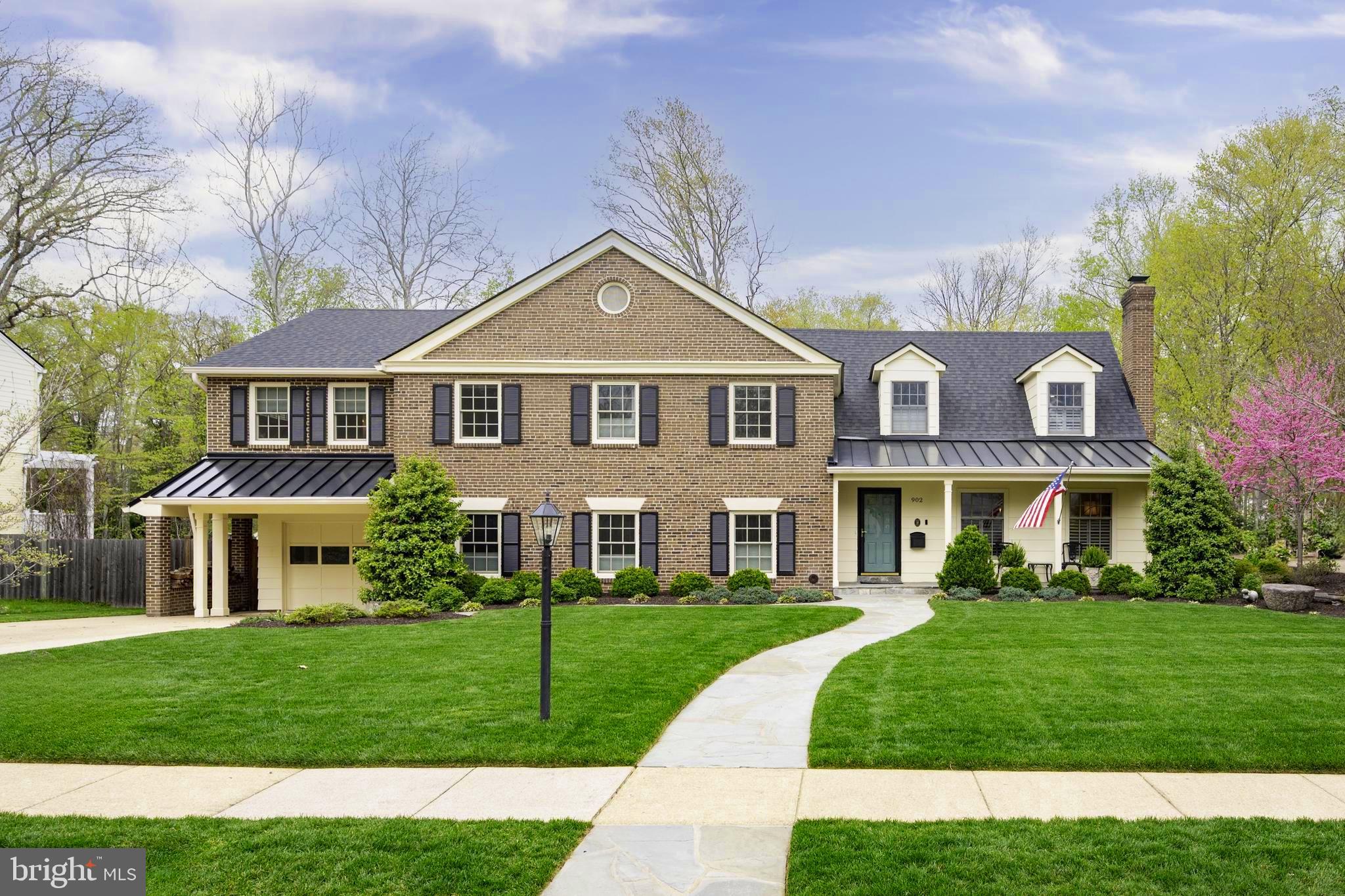 WAYNEWOOD - Residential