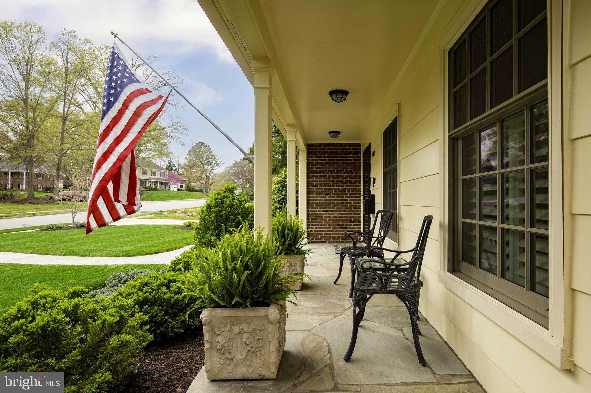 WAYNEWOOD - Residential