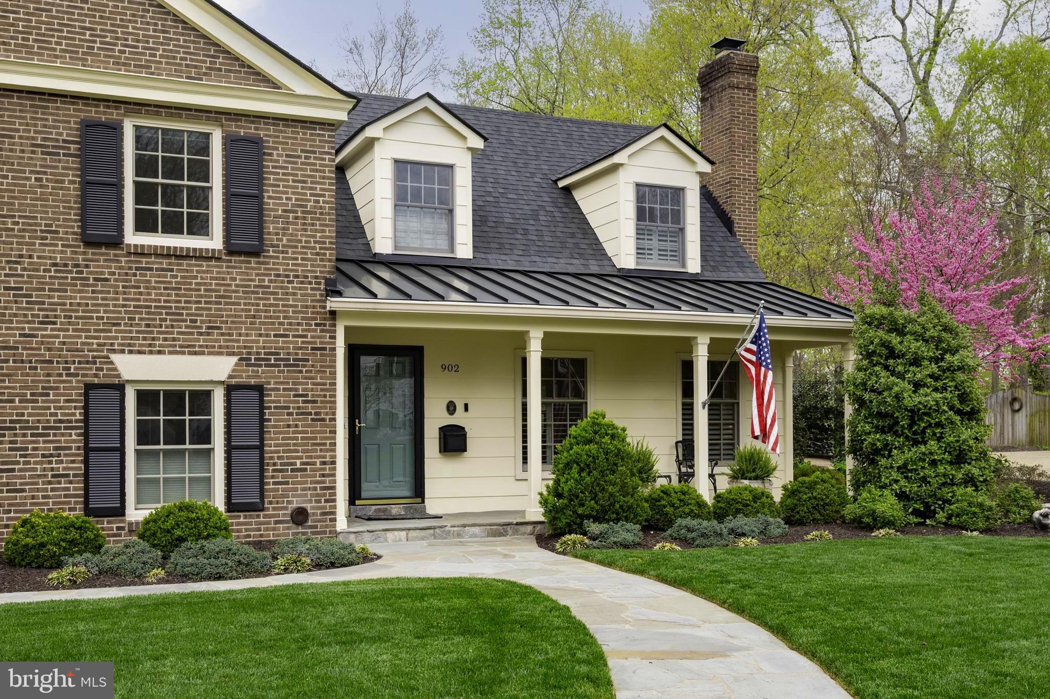 WAYNEWOOD - Residential