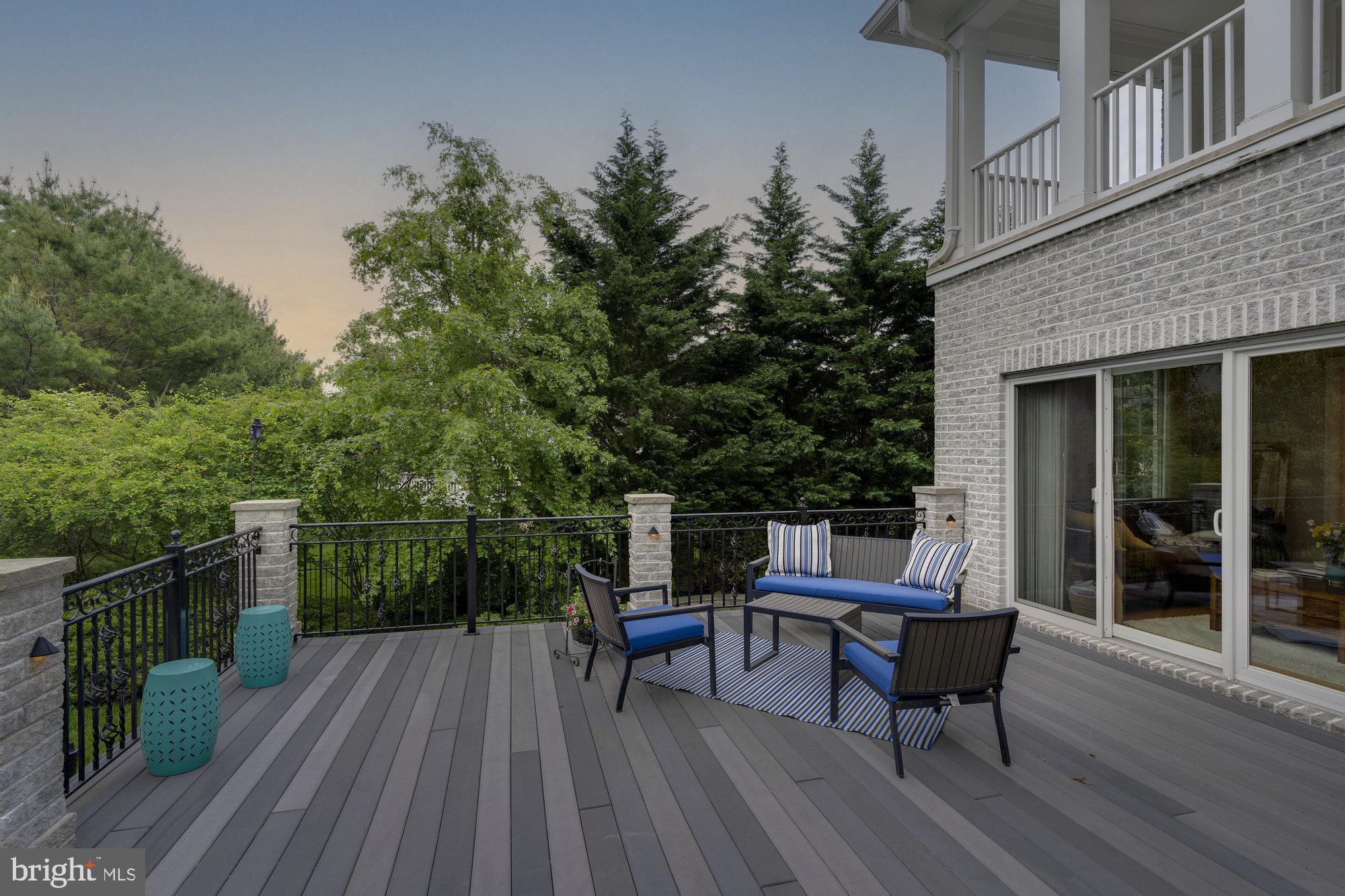 TYSONS ESTATES - Residential
