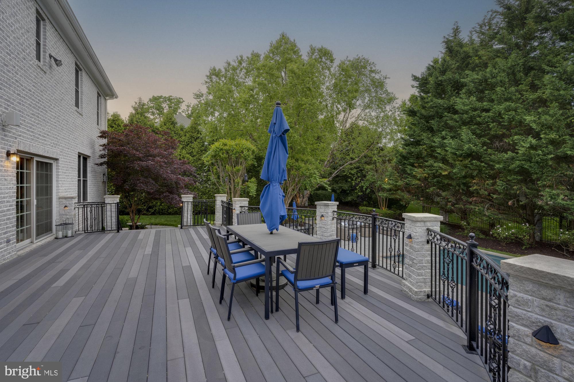 TYSONS ESTATES - Residential