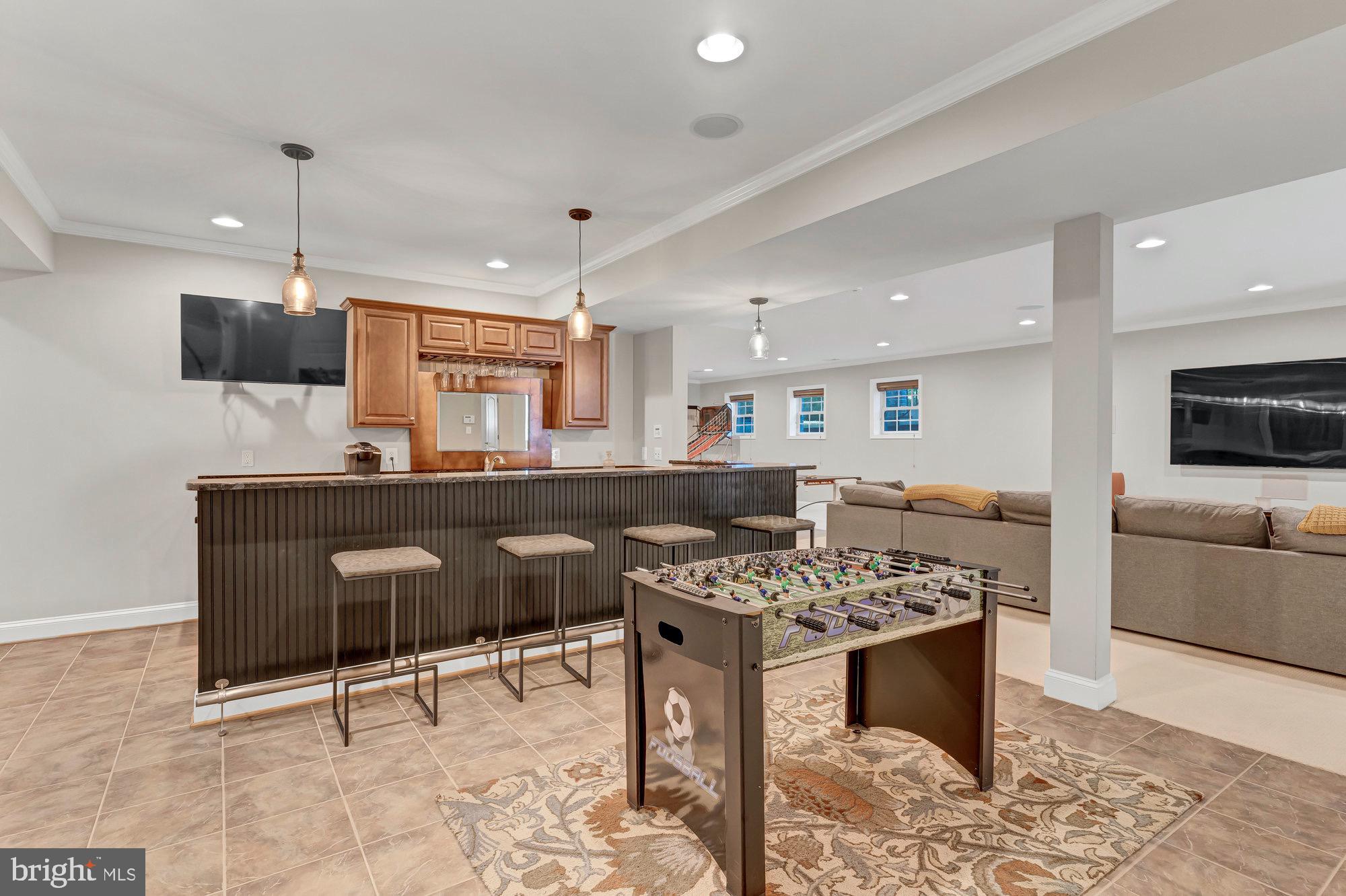 TYSONS ESTATES - Residential