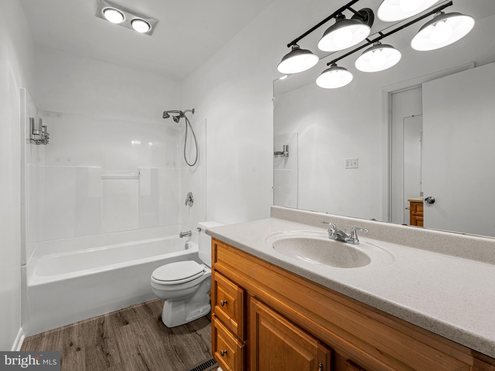 MAGOTHY ESTATES - Residential