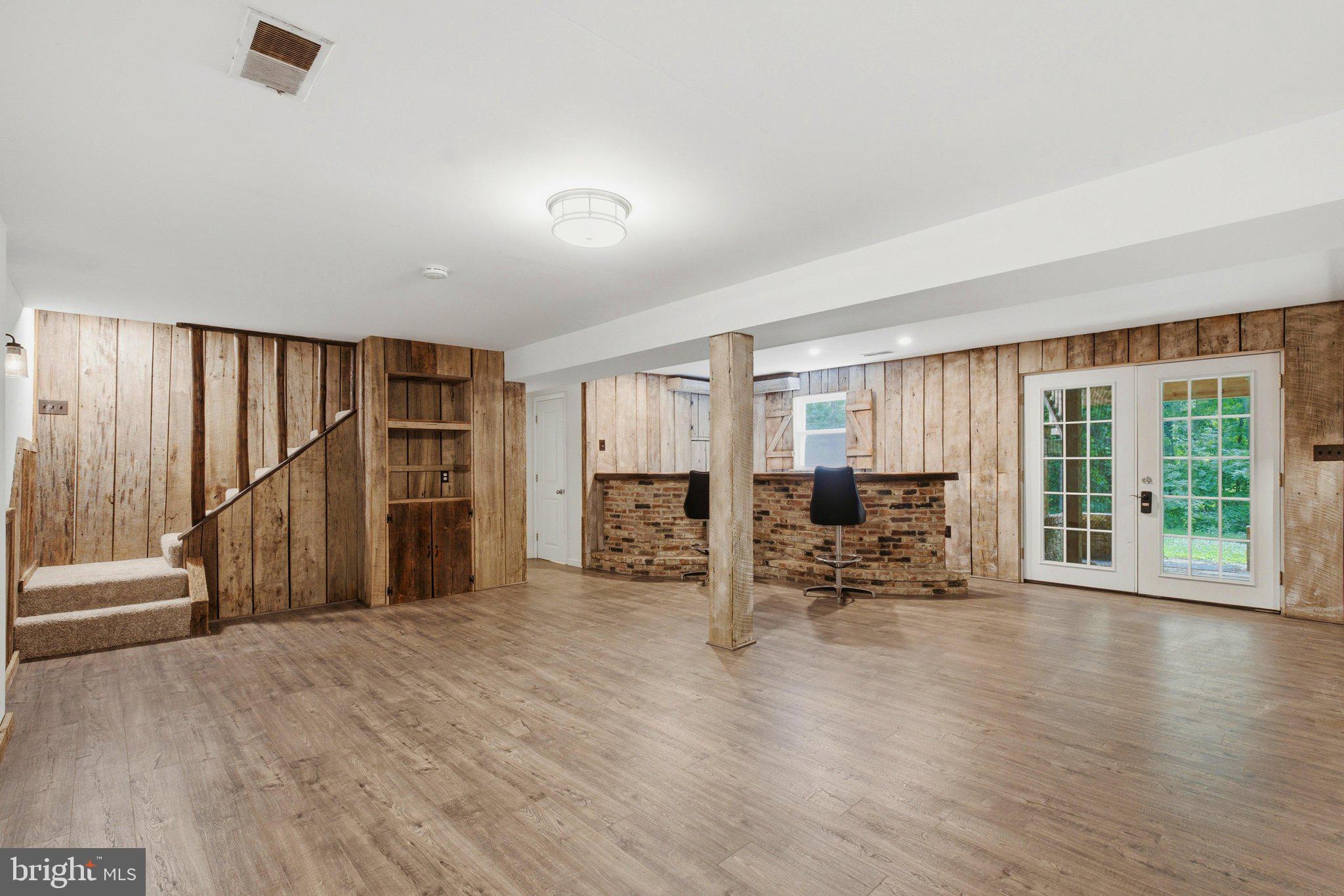 PARIS ESTATES - Residential