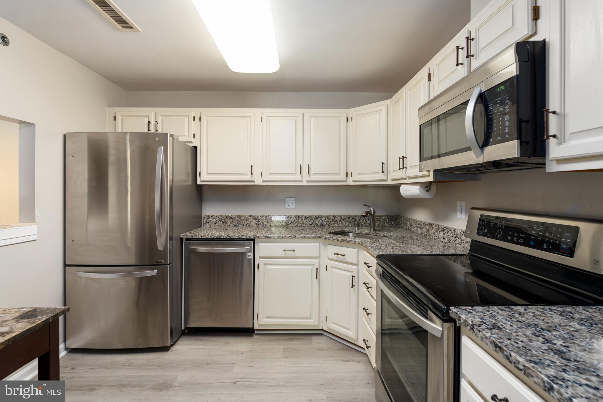 LOVETON FARMS - Residential