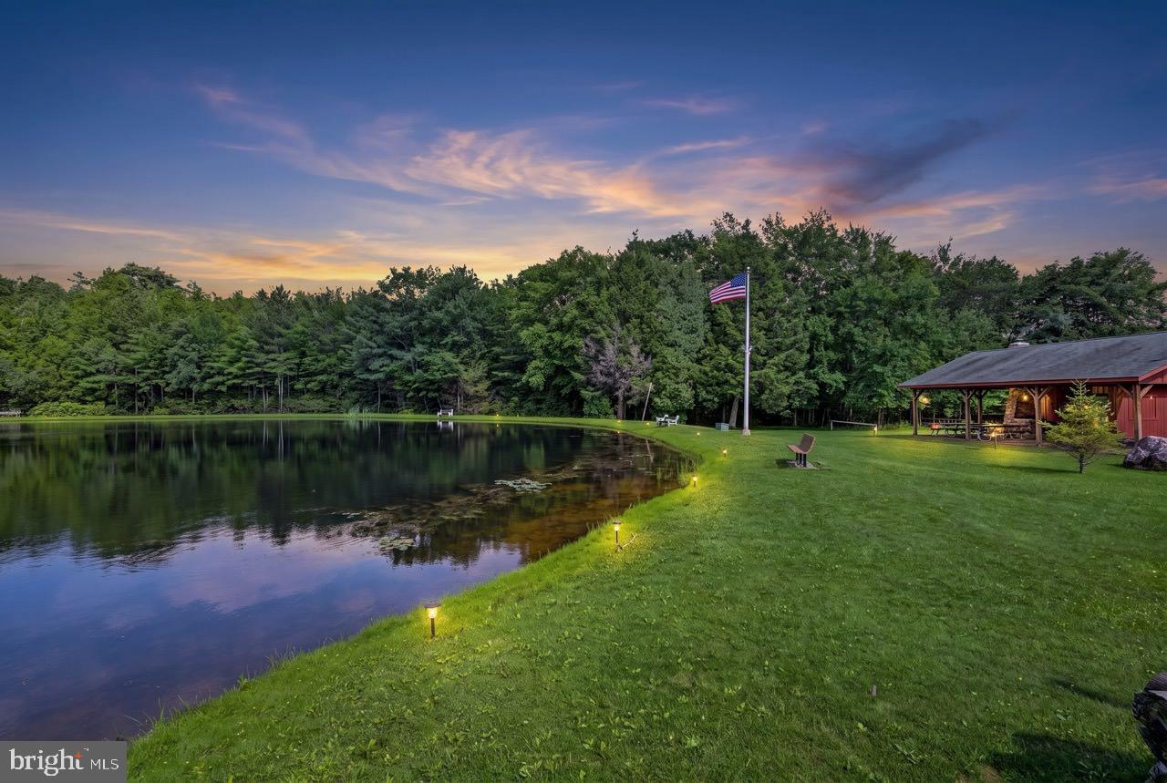 HOLIDAY POCONO - Residential