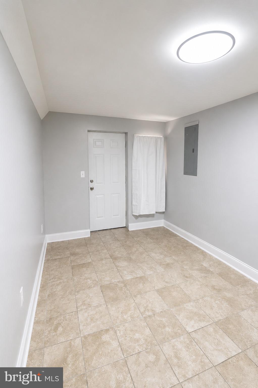SUMMERDALE - Residential