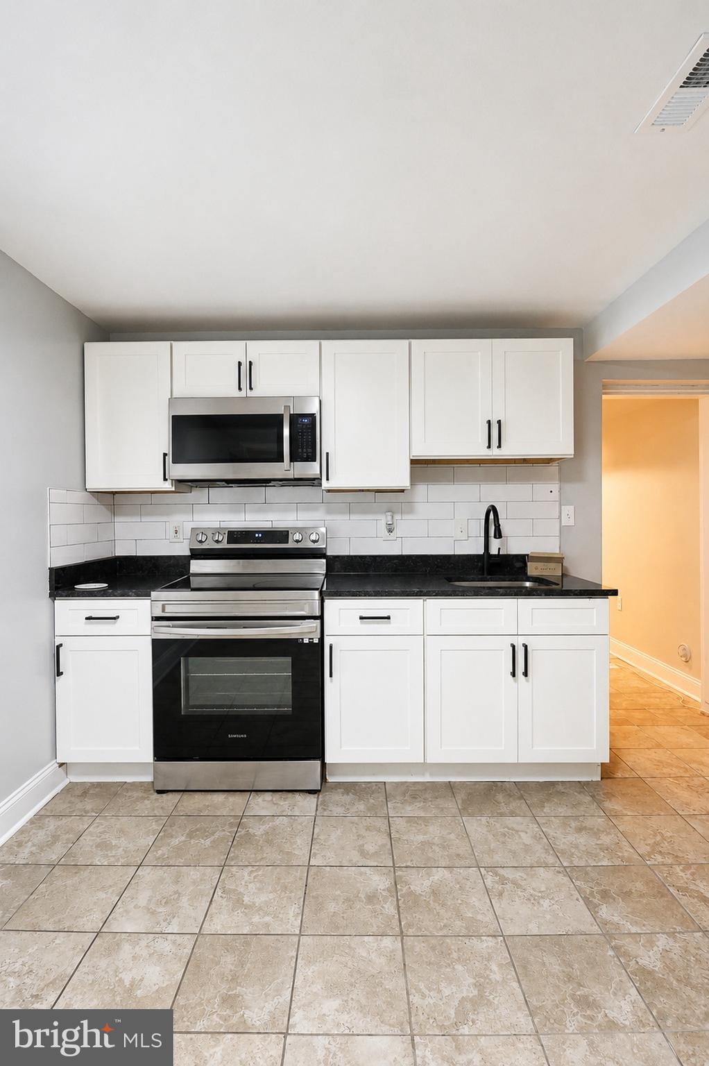 SUMMERDALE - Residential