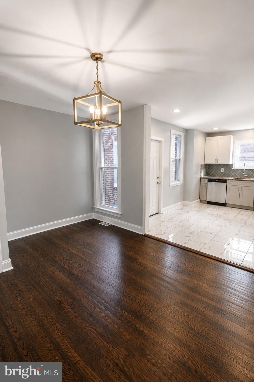 SUMMERDALE - Residential