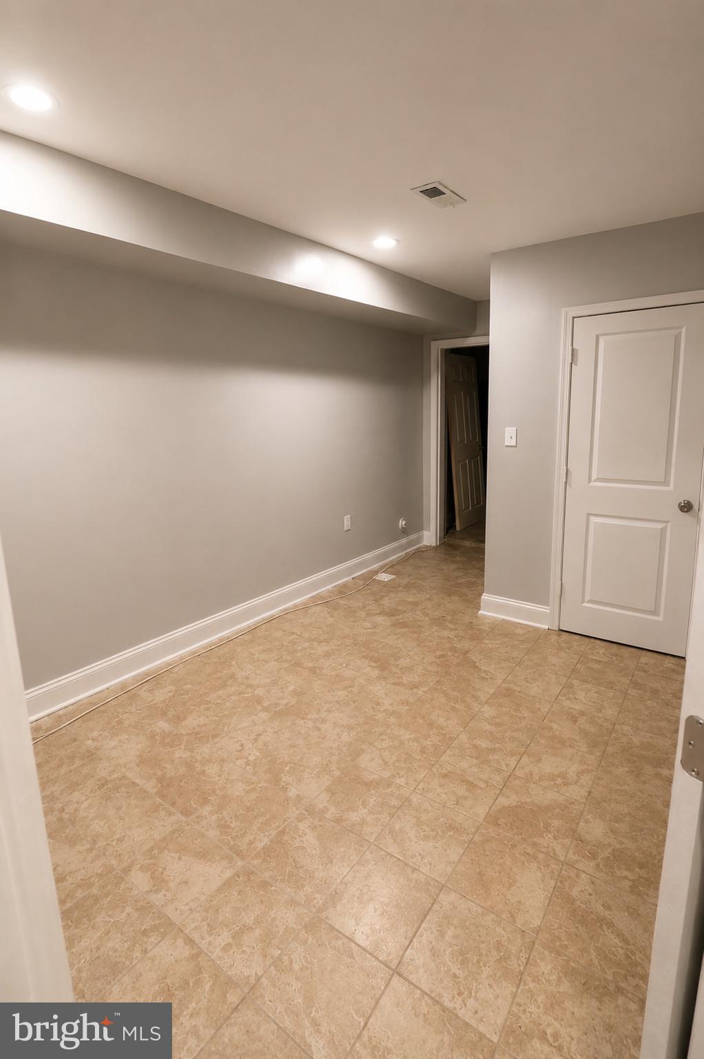 SUMMERDALE - Residential