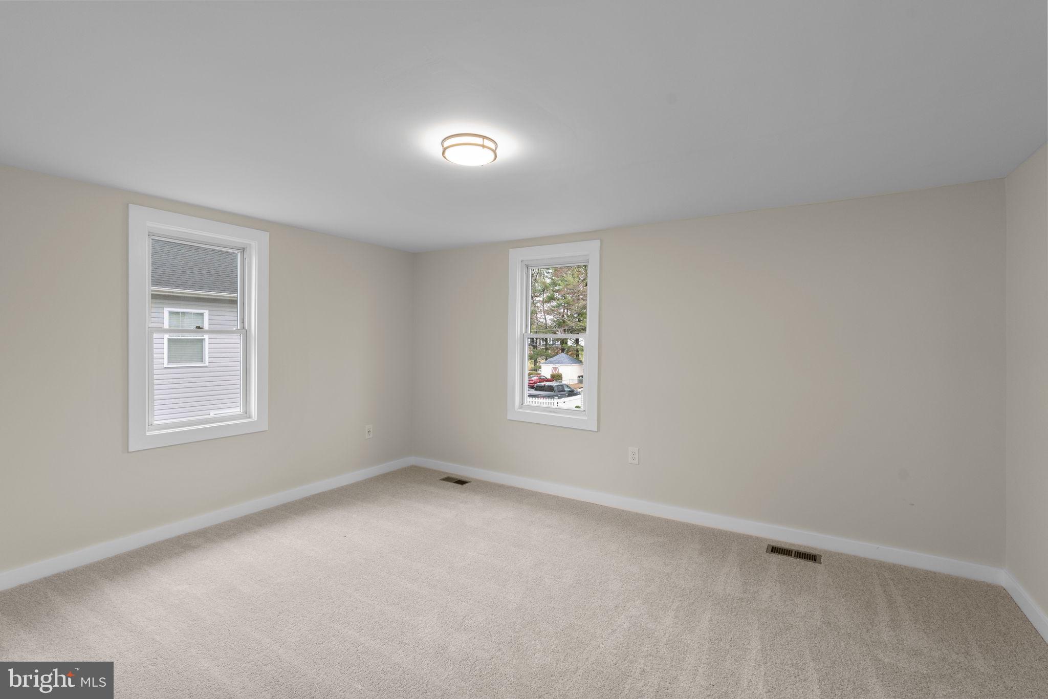 KINGSTON PARK - Residential