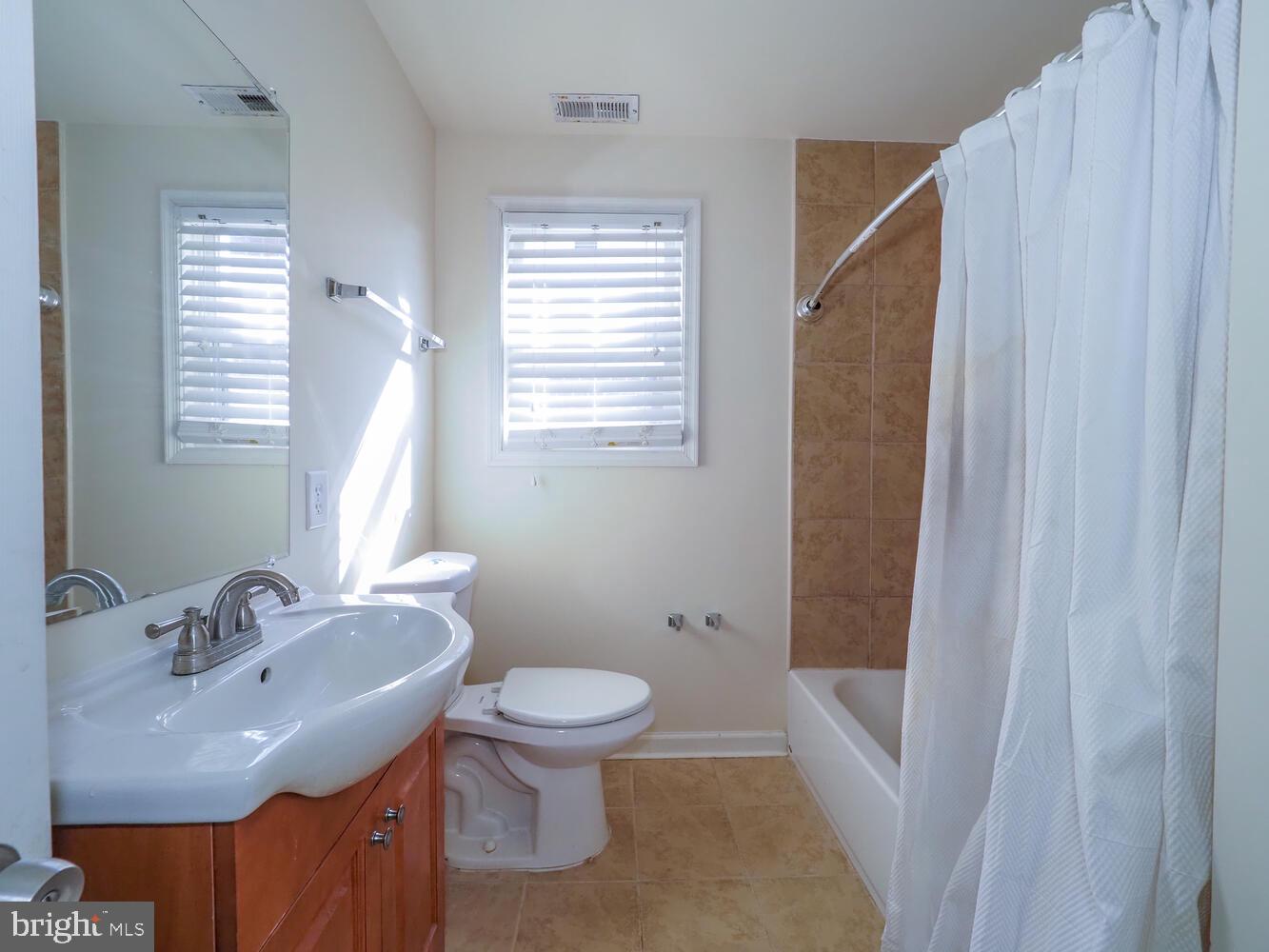 RIVIERA BEACH - Residential
