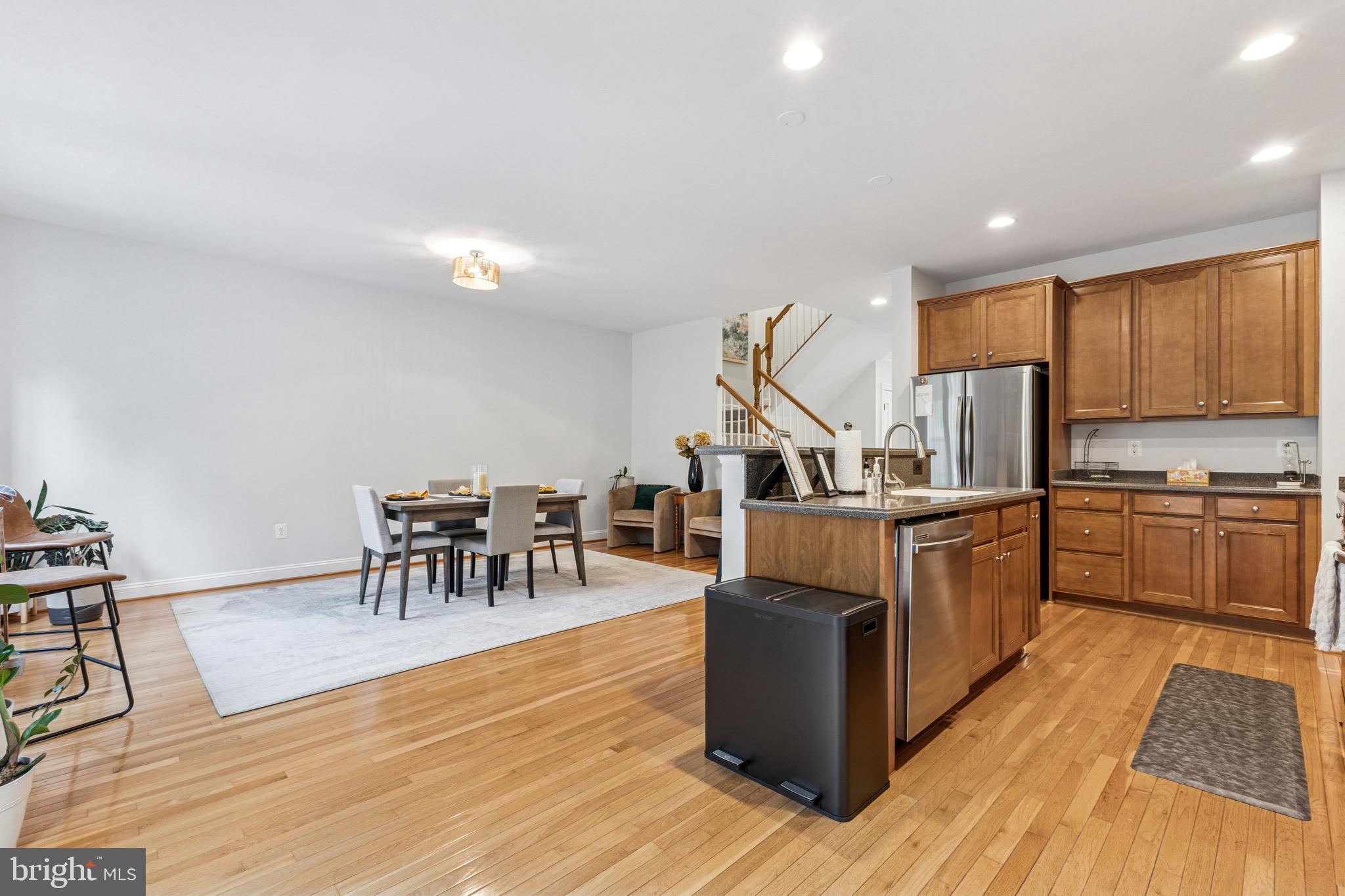 SOUTH MARKET - Residential