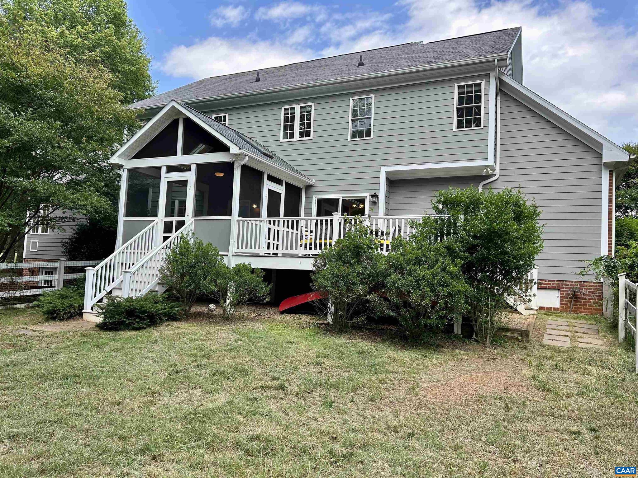 TANAGER WOODS - Residential