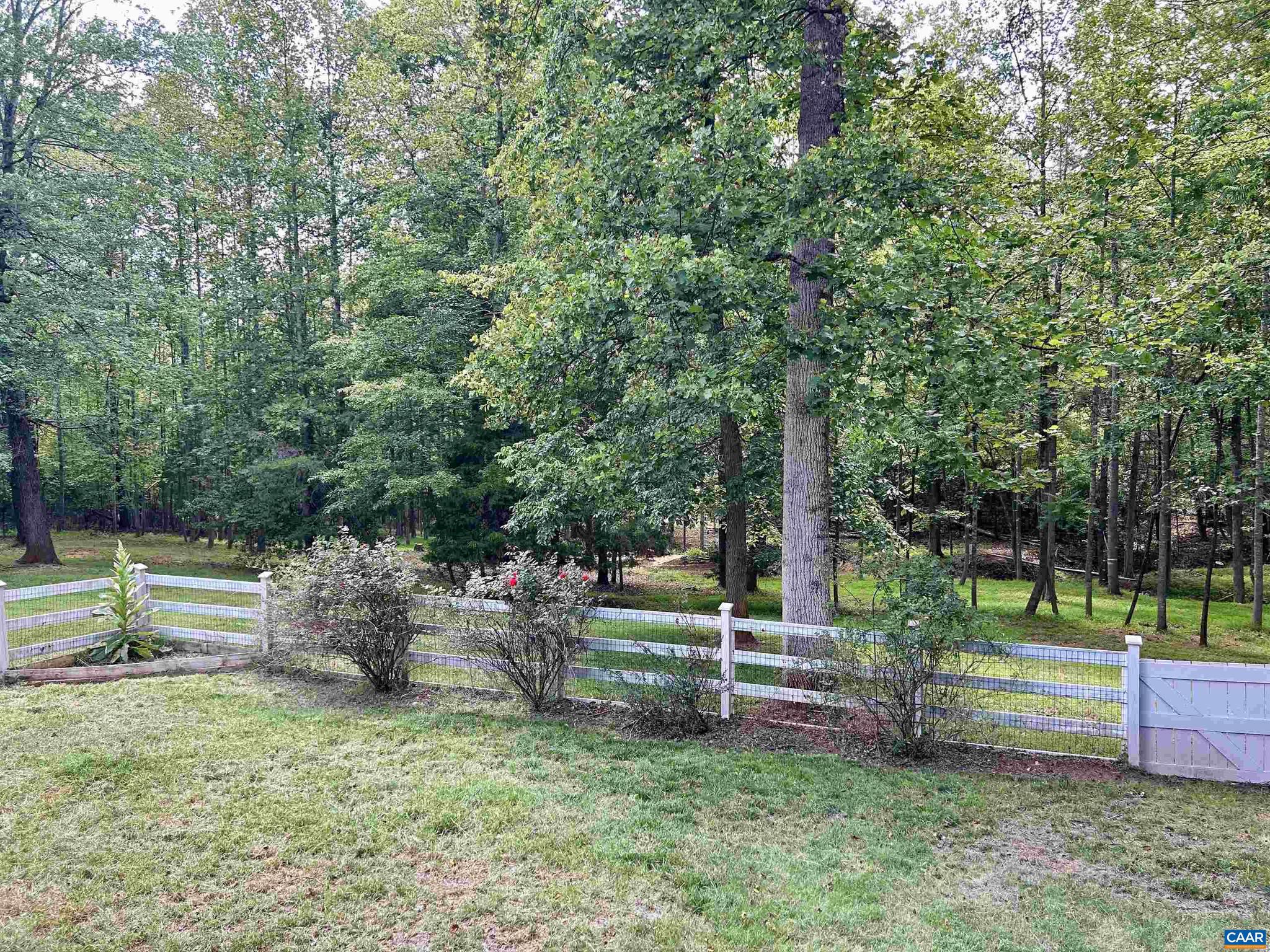 TANAGER WOODS - Residential