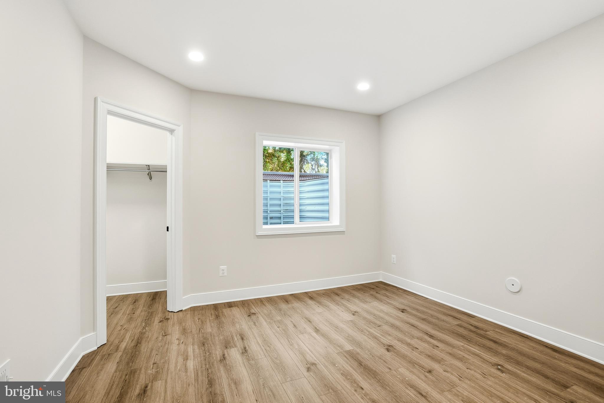HILLMEAD - Residential