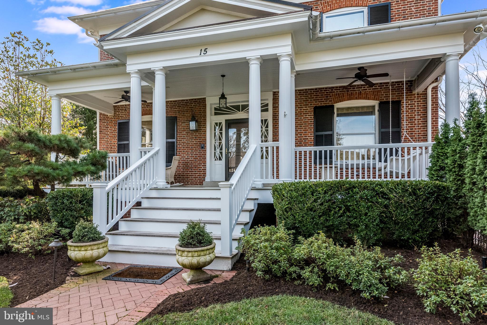 MURRAY HILL - Residential