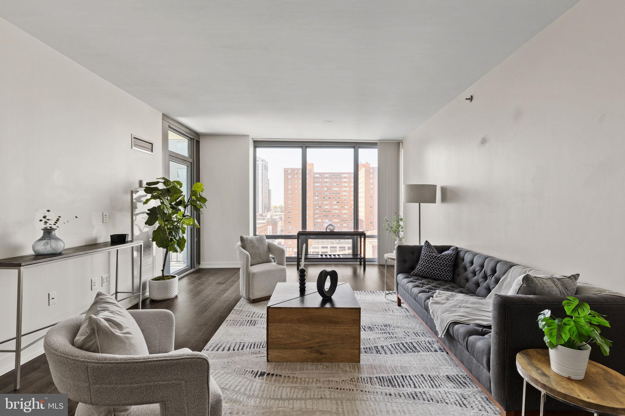 RITTENHOUSE SQUARE - Residential