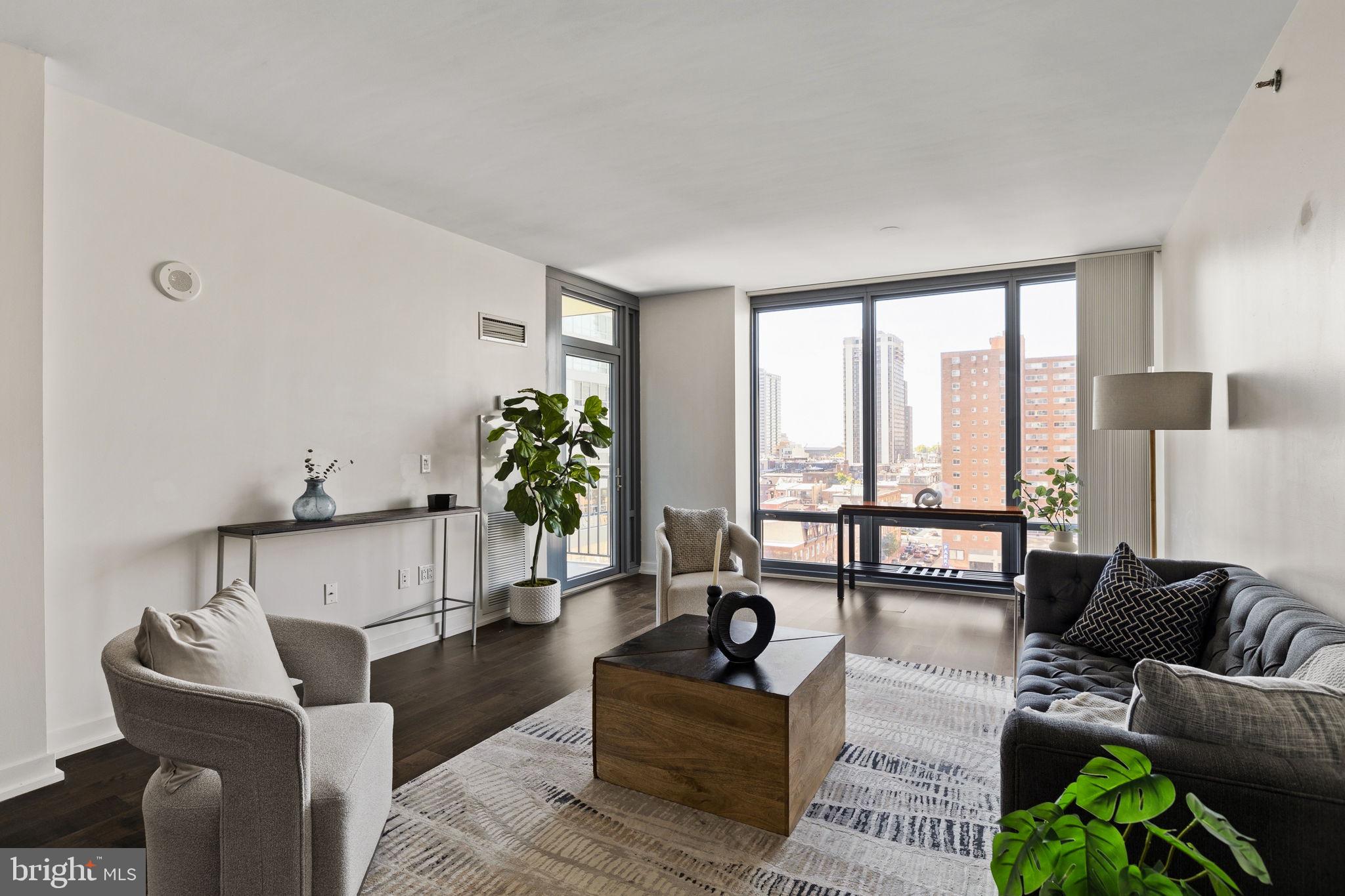 RITTENHOUSE SQUARE - Residential