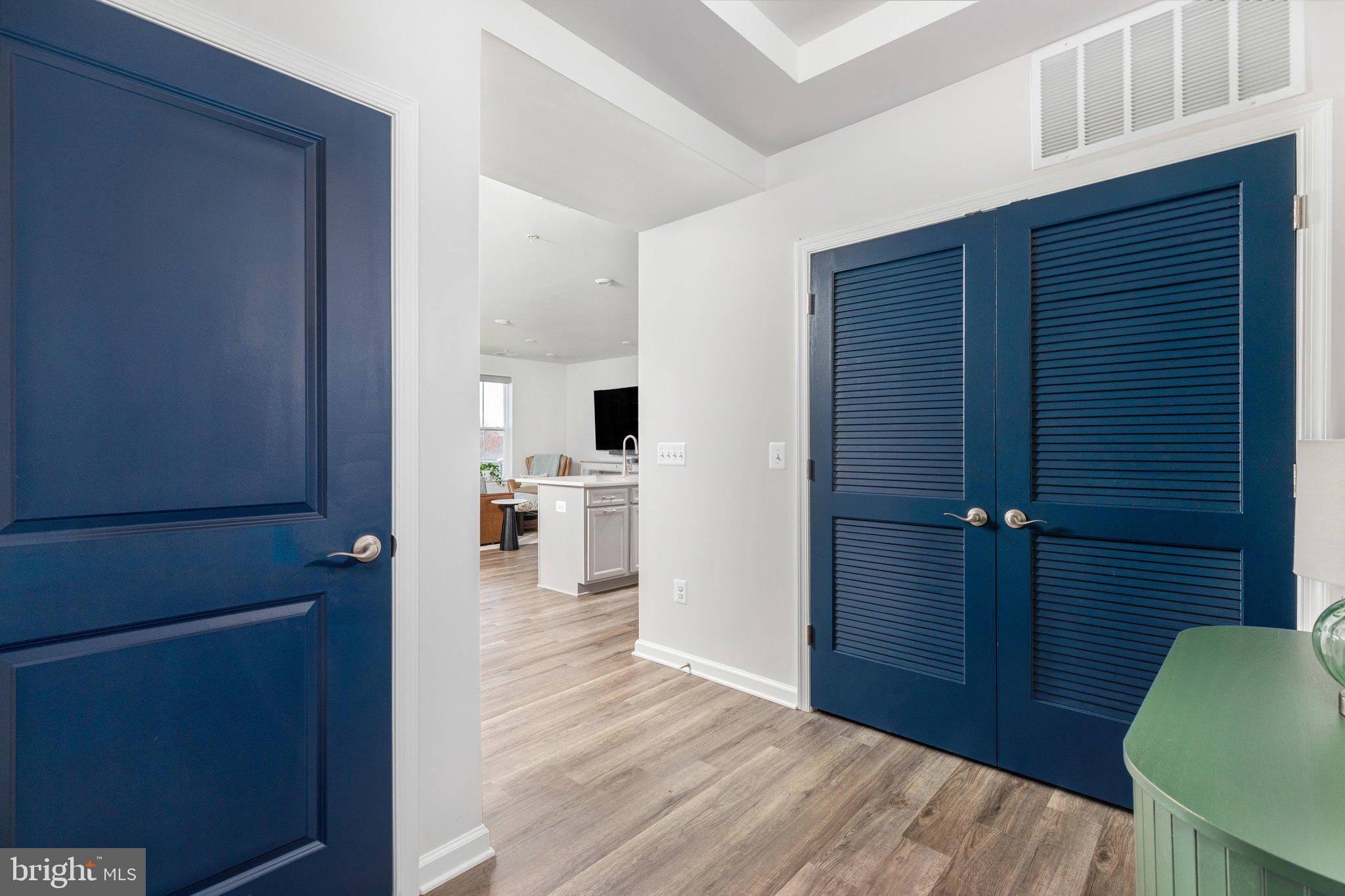 EMBREY MILL - Residential