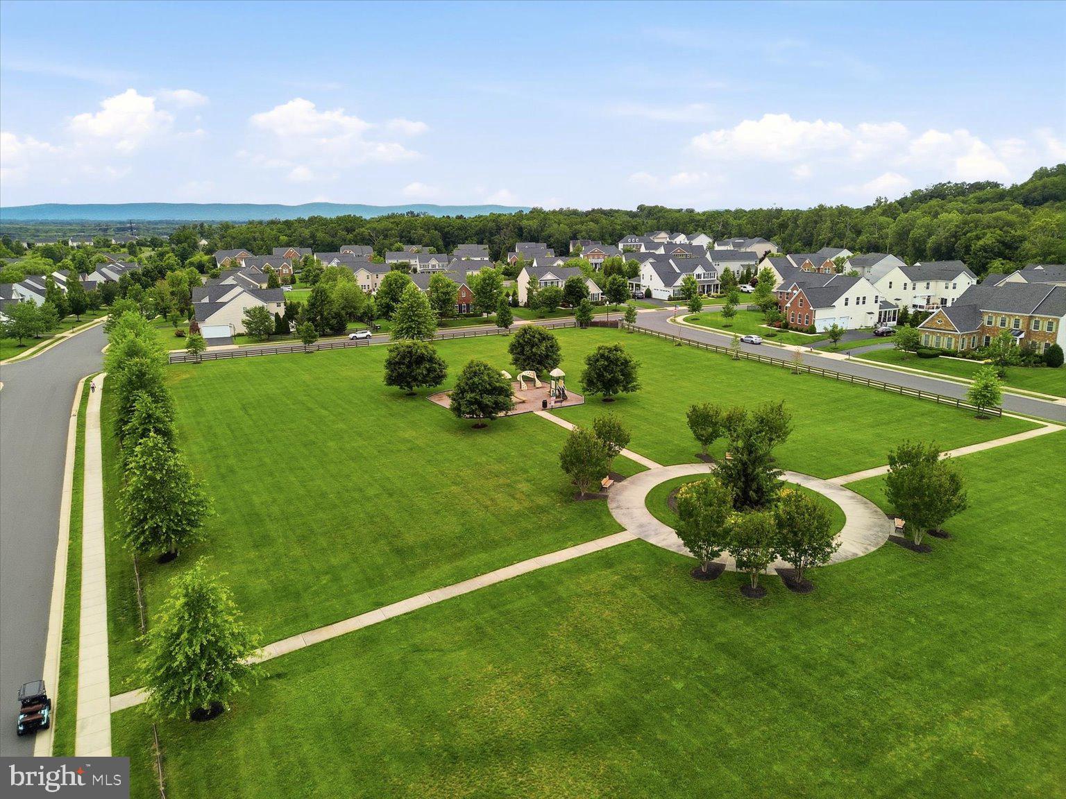 DAWSON'S CORNER - Residential