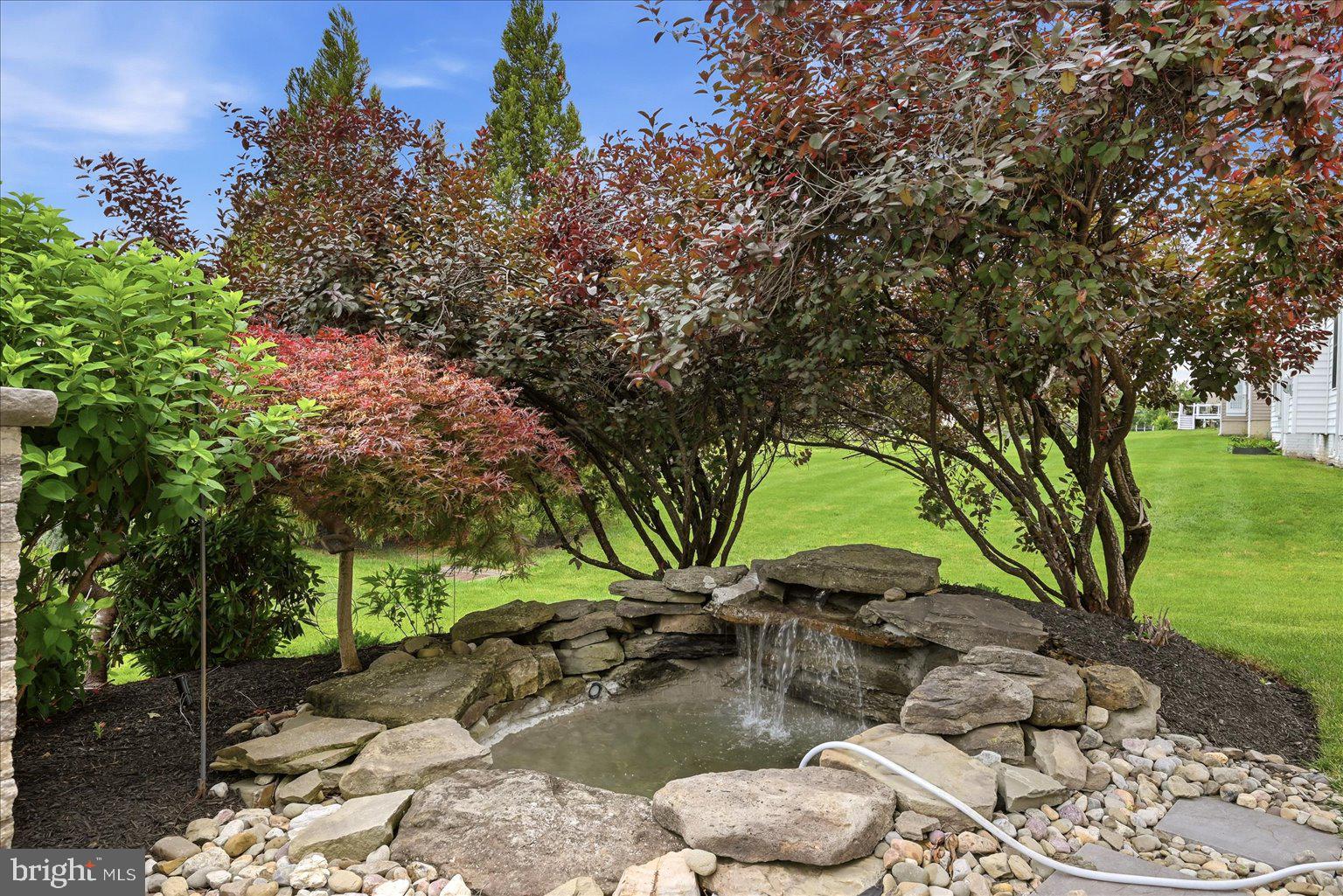 DAWSON'S CORNER - Residential