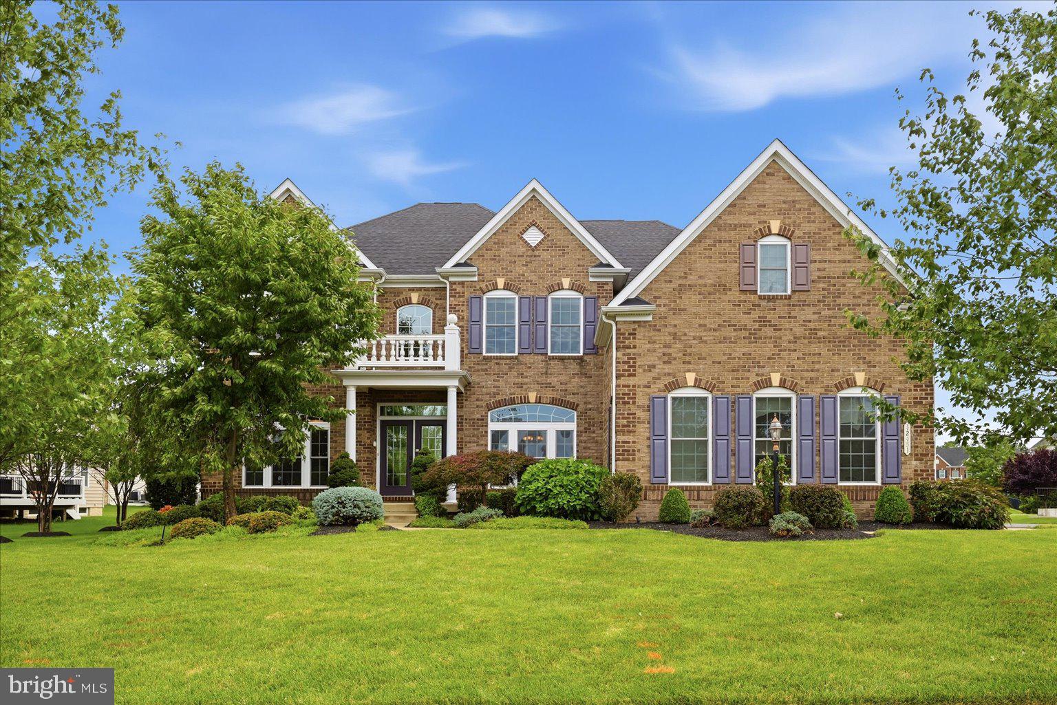DAWSON'S CORNER - Residential