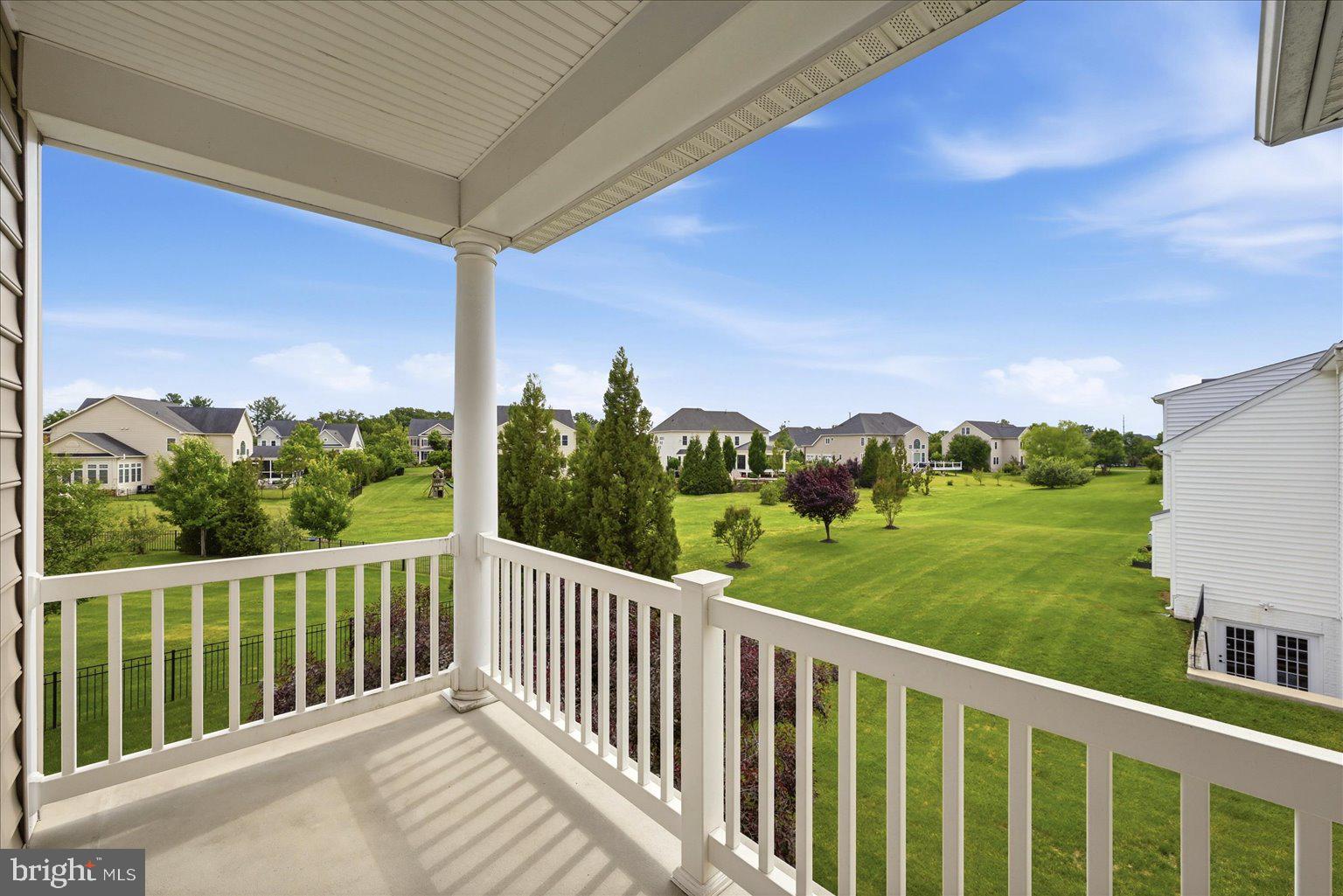 DAWSON'S CORNER - Residential