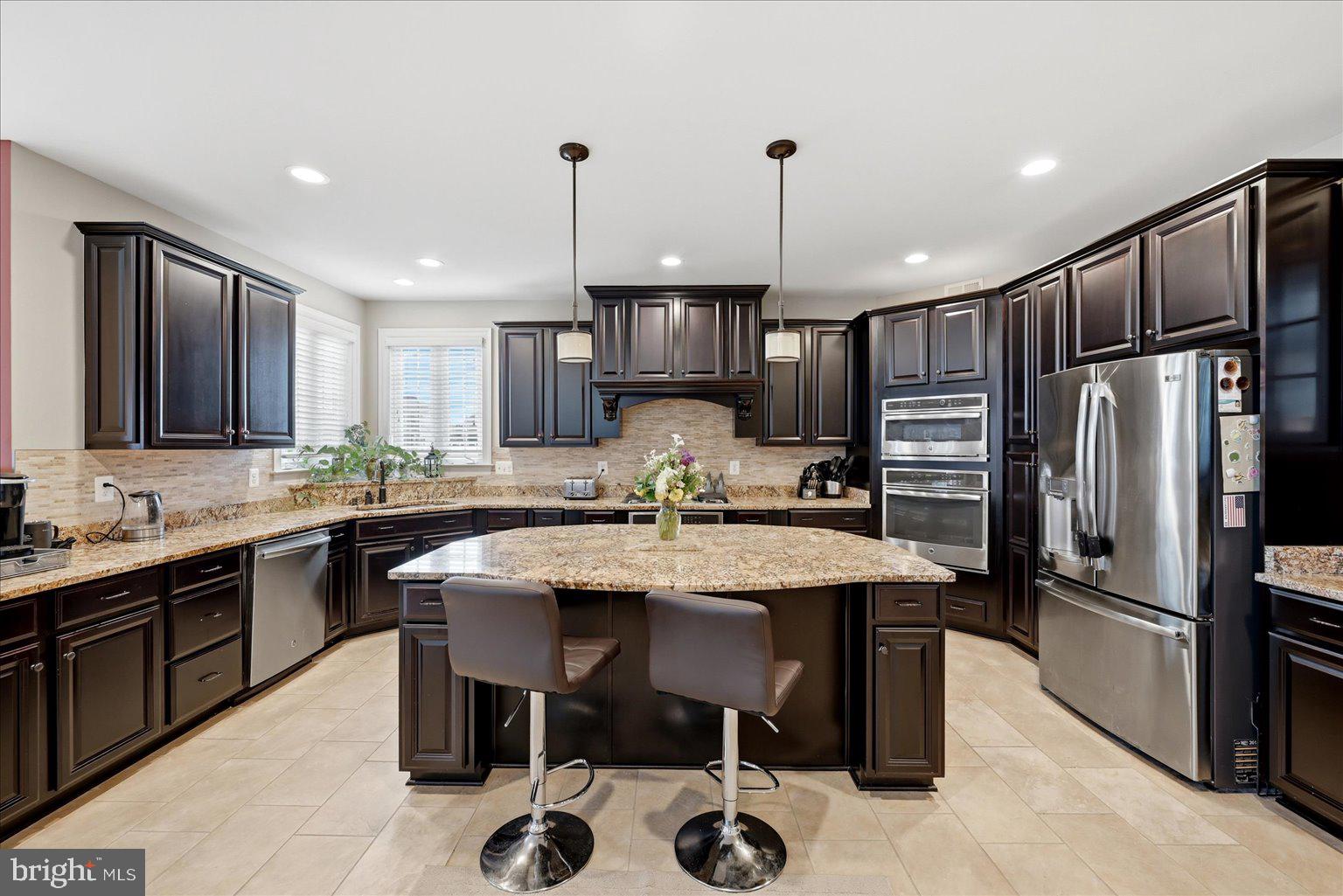 DAWSON'S CORNER - Residential