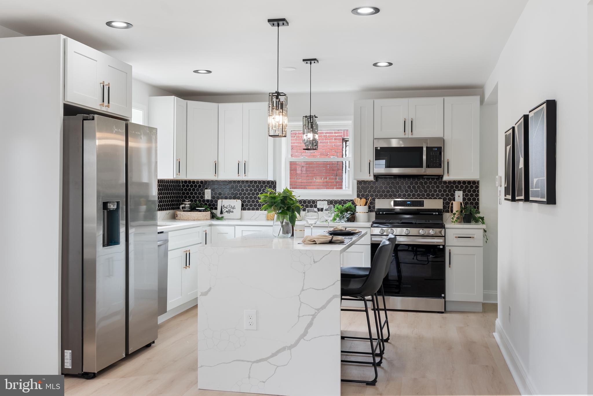 KENILWORTH PARK - Residential