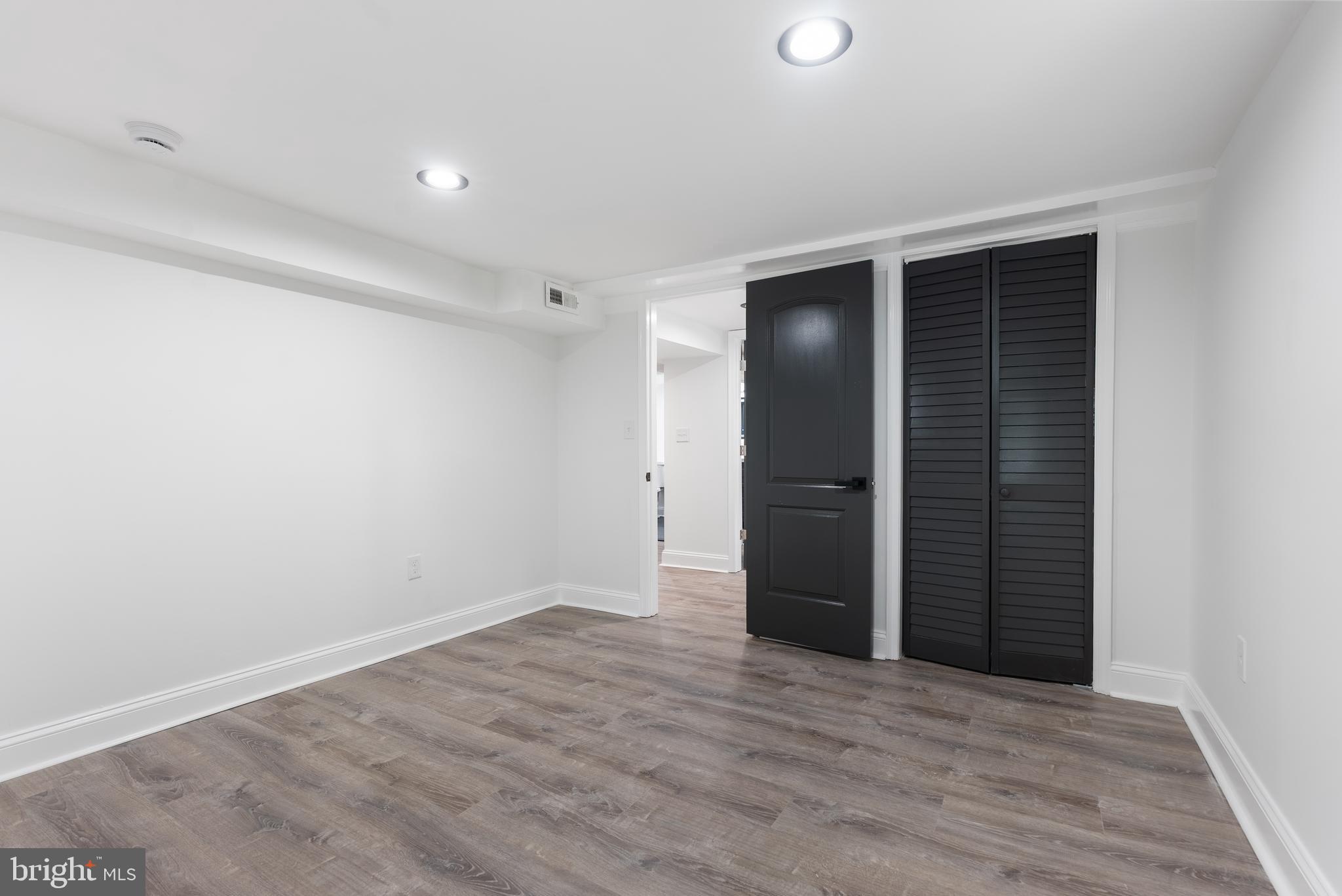 KENILWORTH PARK - Residential