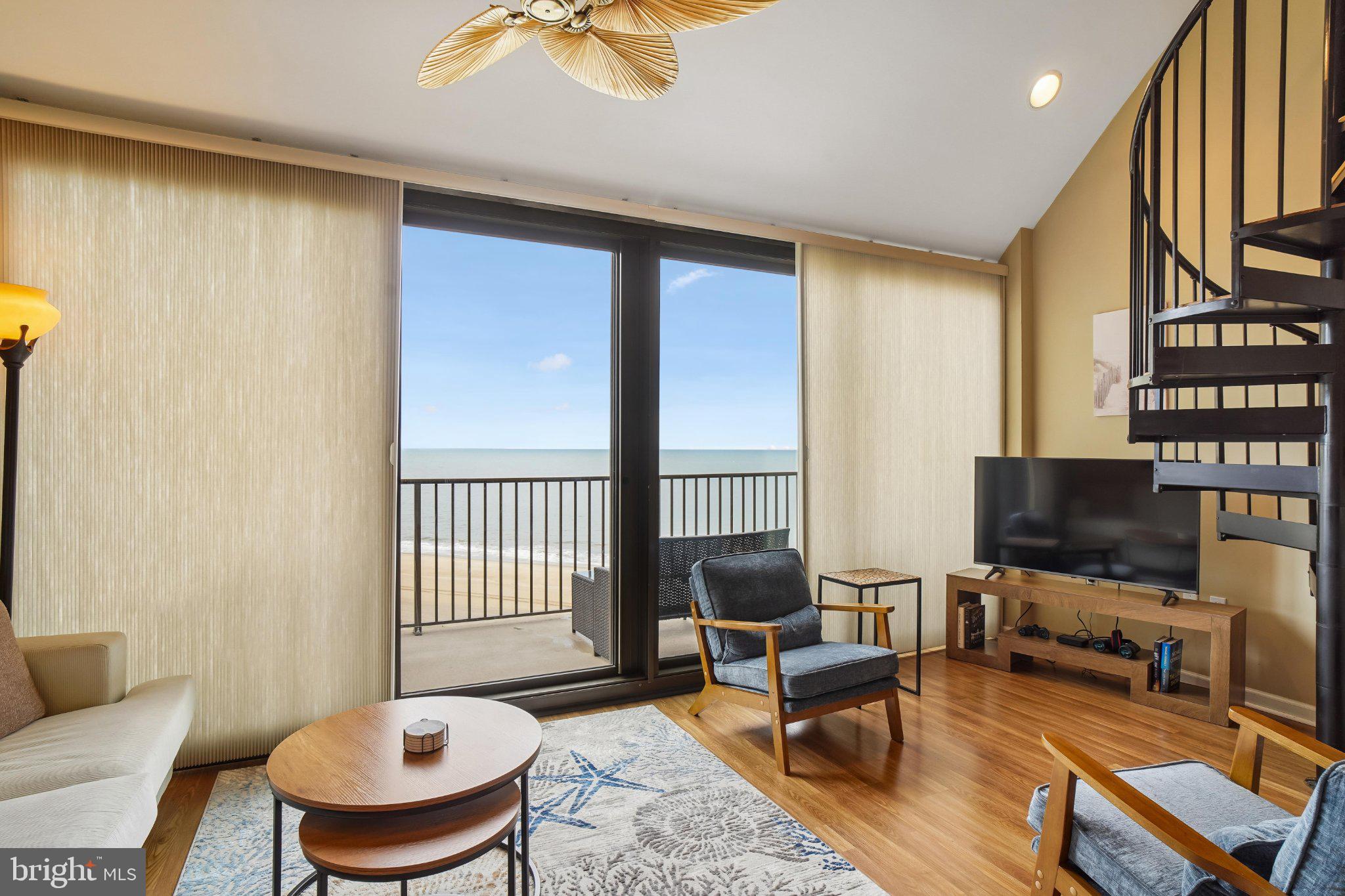 SEA COLONY EAST - Residential