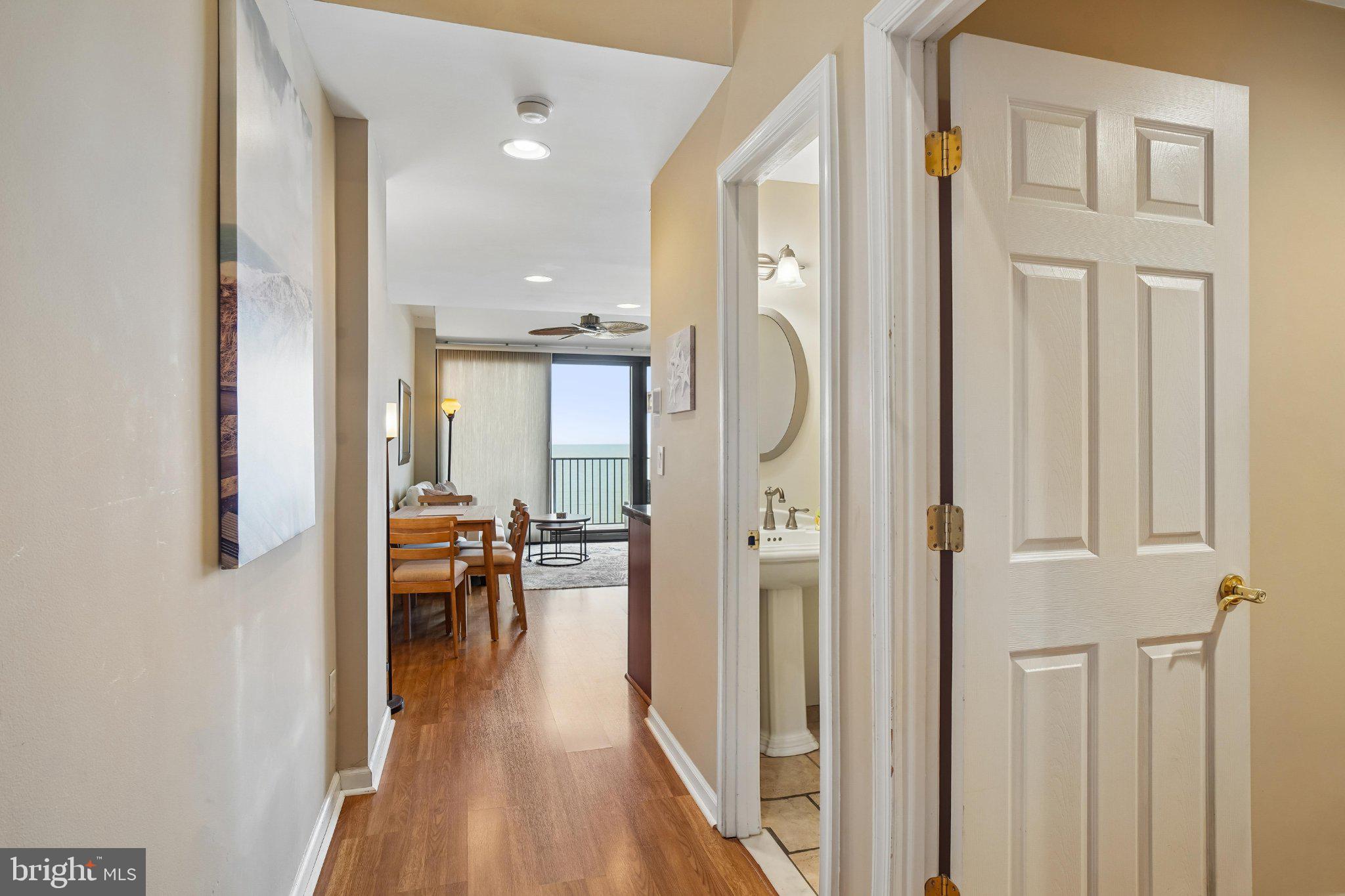 SEA COLONY EAST - Residential