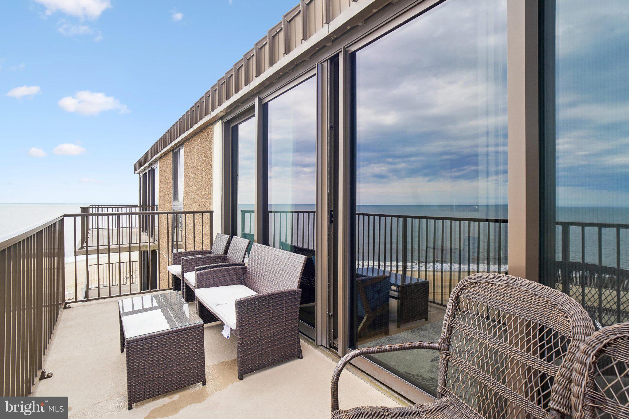 SEA COLONY EAST - Residential