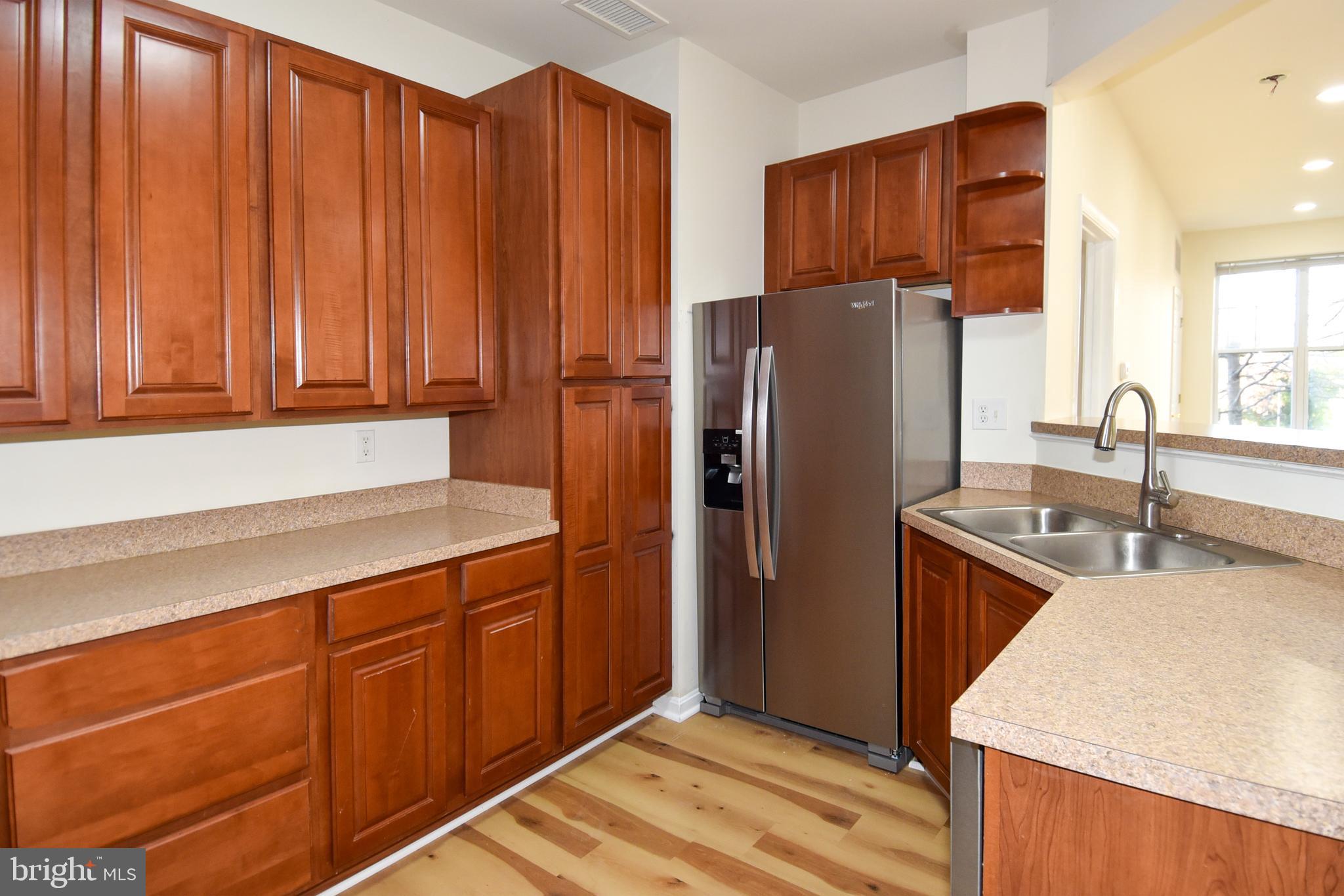 KINGSVIEW VILLAGE - Residential