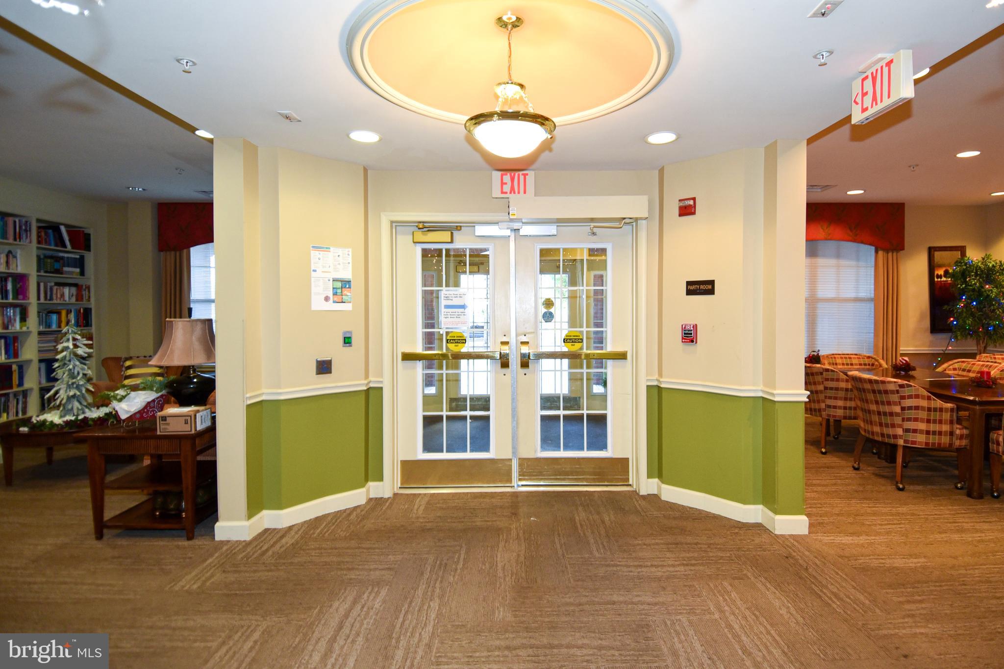 KINGSVIEW VILLAGE - Residential