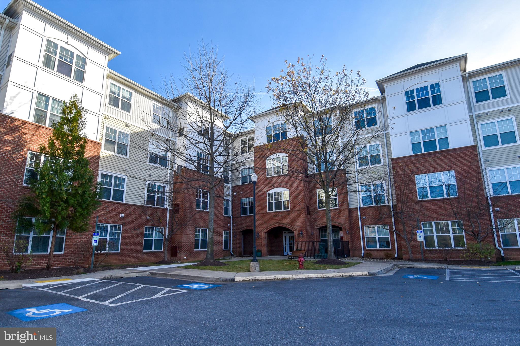 KINGSVIEW VILLAGE - Residential