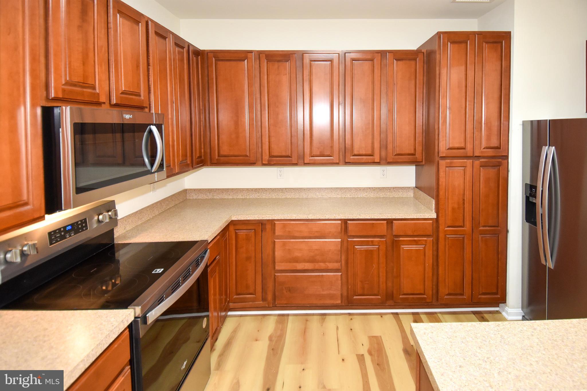 KINGSVIEW VILLAGE - Residential