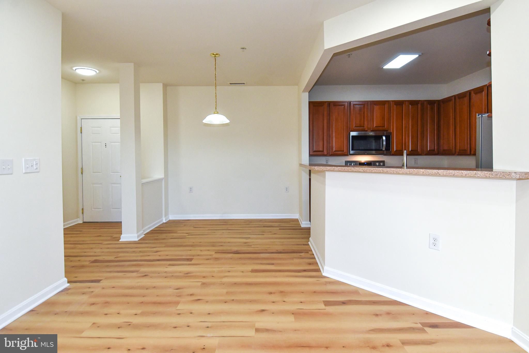 KINGSVIEW VILLAGE - Residential