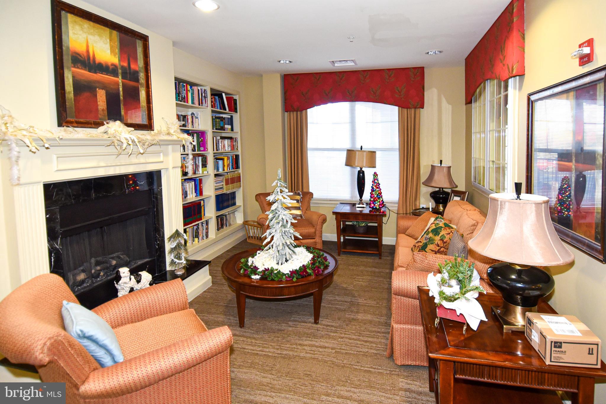 KINGSVIEW VILLAGE - Residential