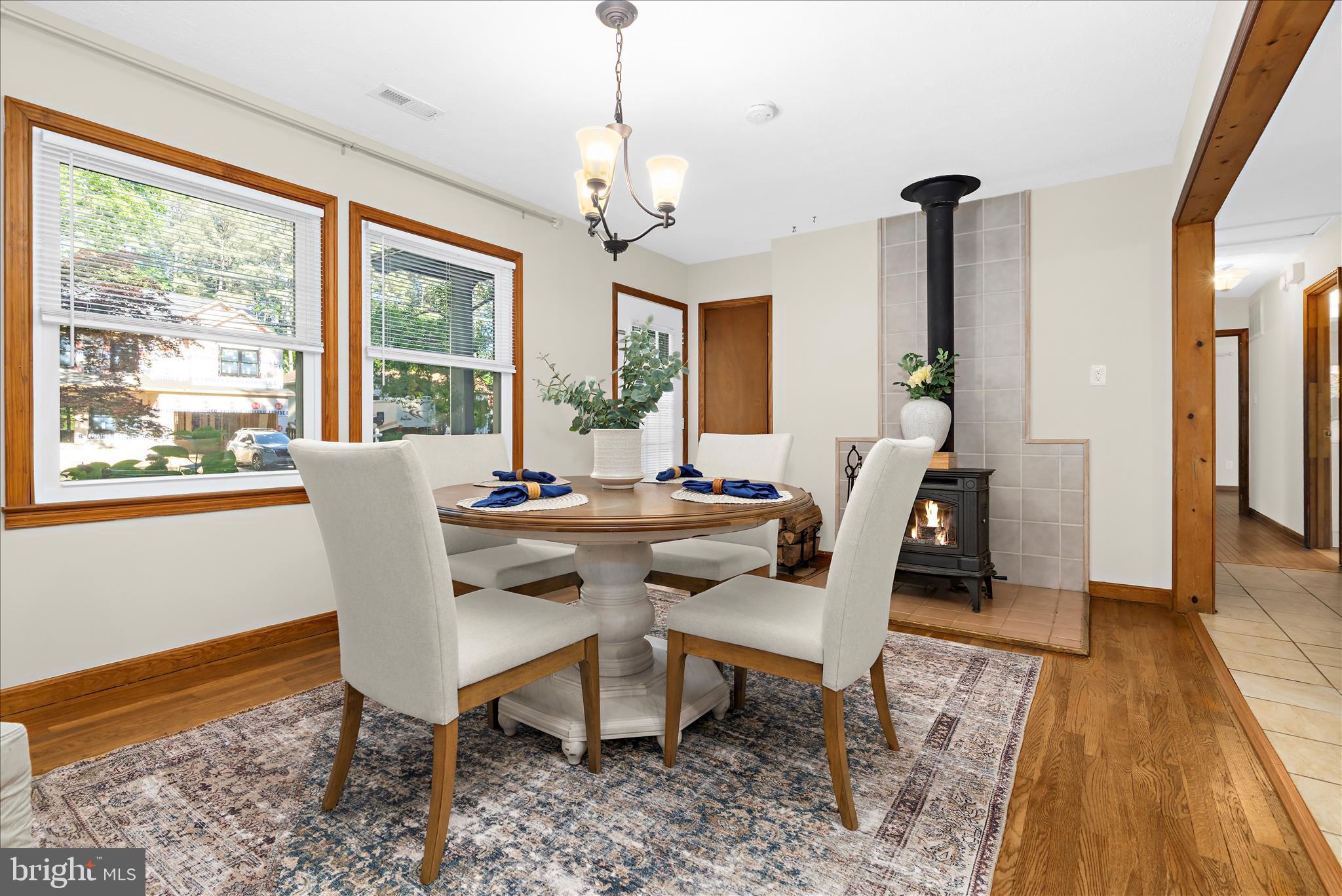 KENT ISLAND ESTATES - Residential