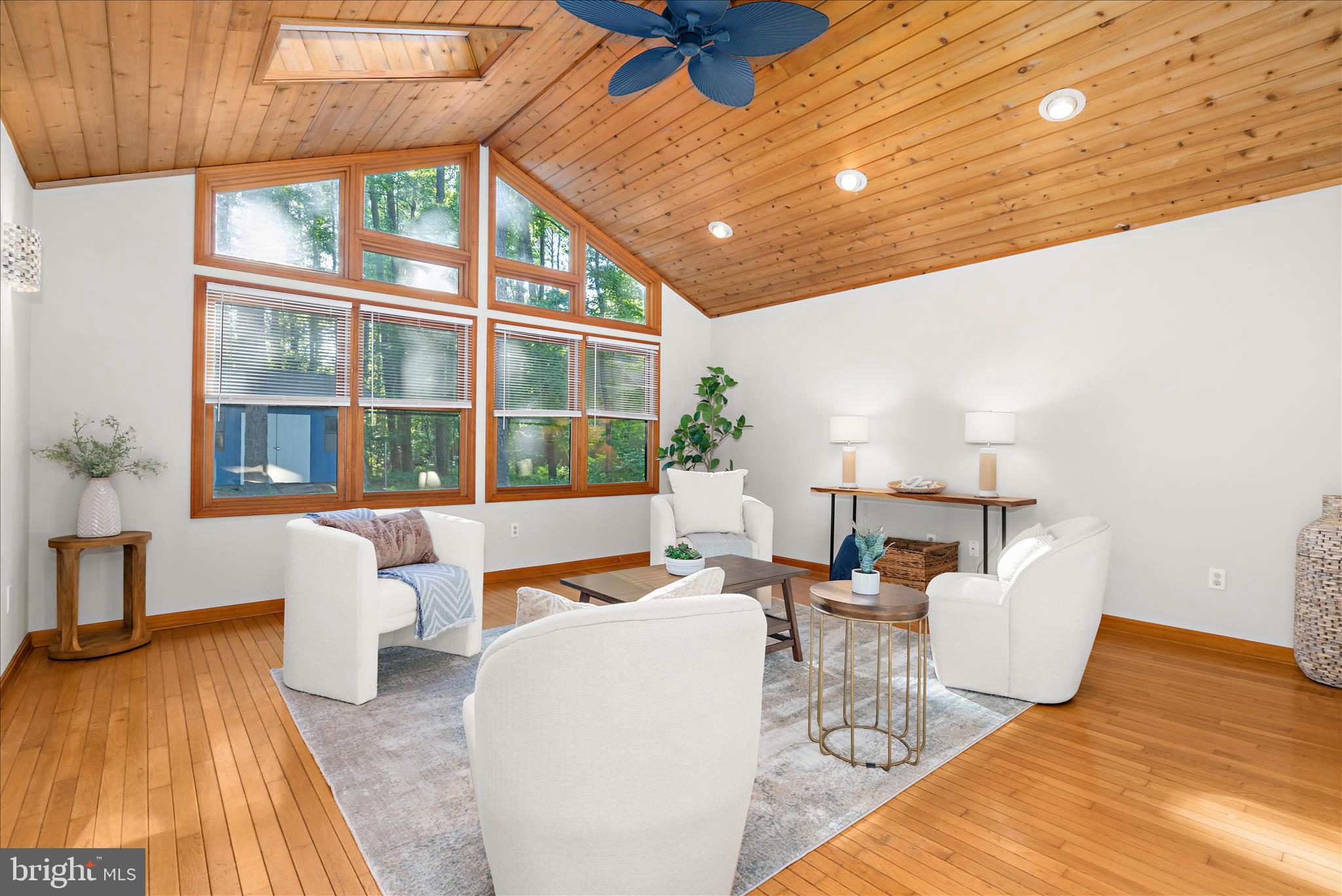 KENT ISLAND ESTATES - Residential