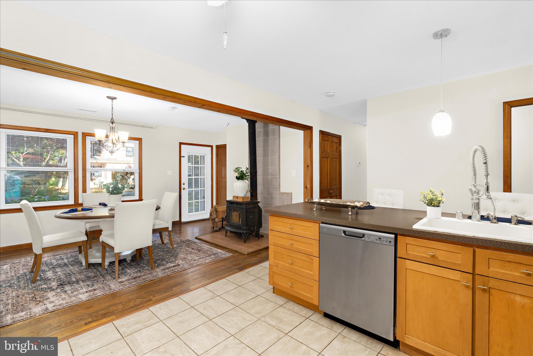 KENT ISLAND ESTATES - Residential